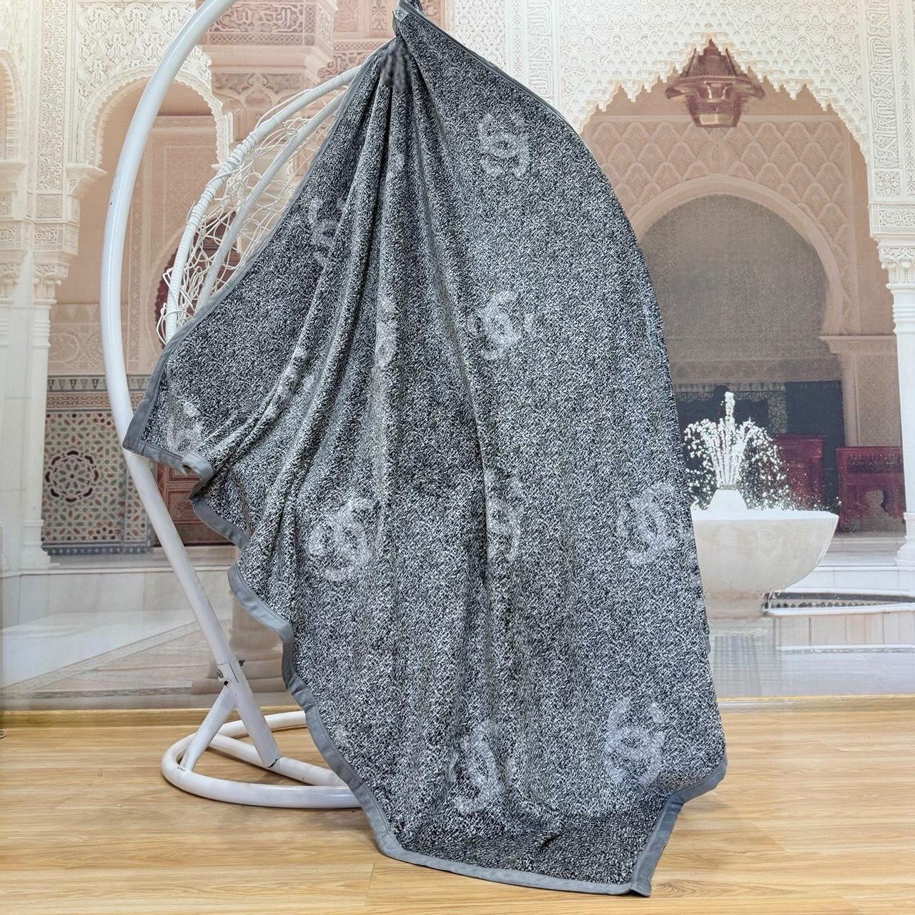 Плед-покрывало двустороннее Koloco Велюр 150x200 см Разноцветный (07-107-3) - фото 2 Плед-покрывало двустороннее Koloco Велюр 150x200 см Разноцветный (07-107-3) - фото 2