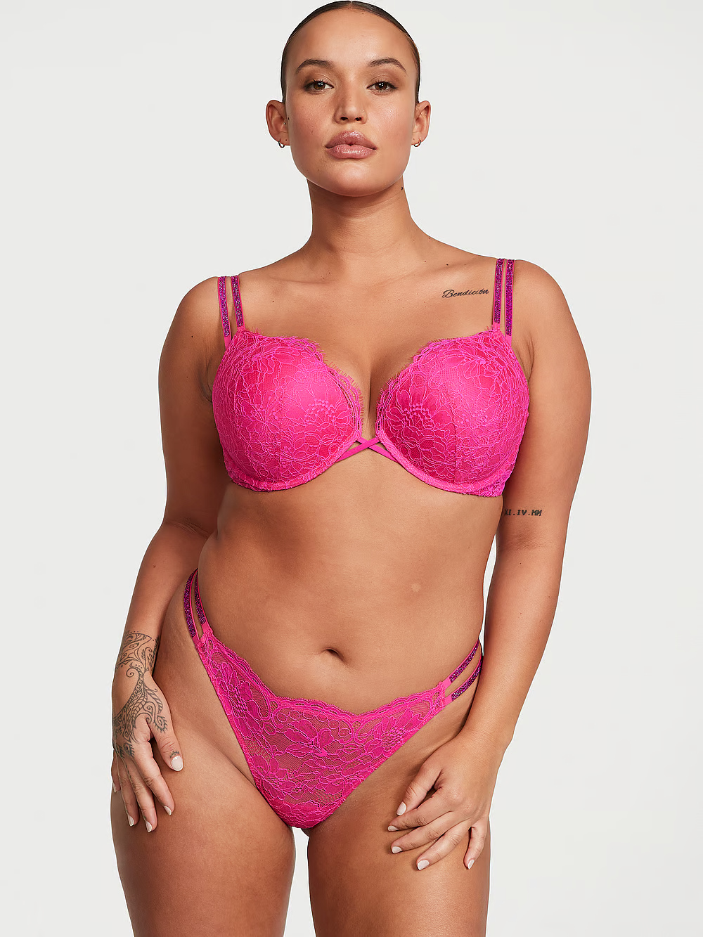 Бюстгальтер мереживний з пуш ап зі стразами Victoria's Secret Bombshell Add-2-Cups Double Shine Strap Lace Push-Up Bra 80В Рожевий (21757828) - фото 2