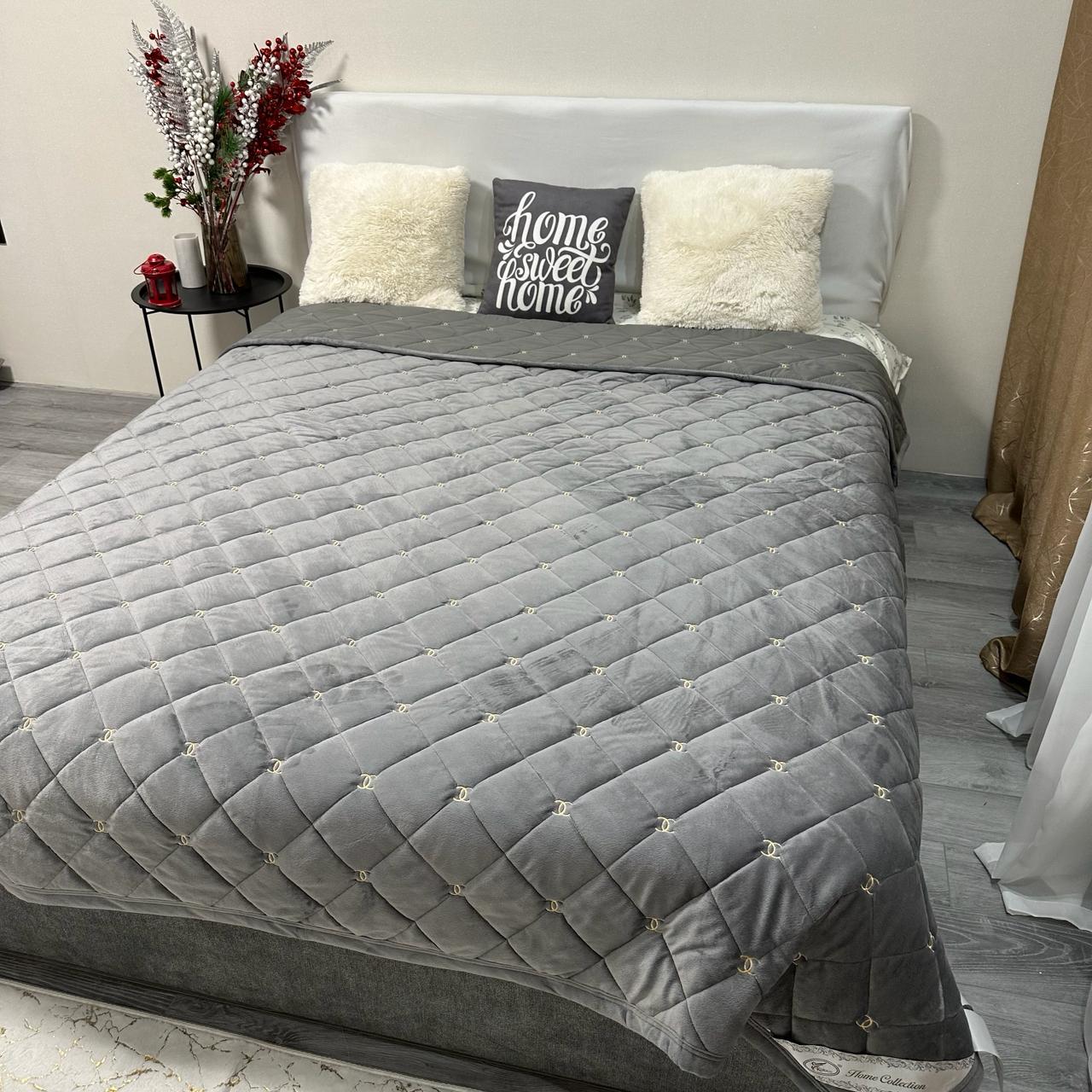 Покривало на ліжко велюрове євро 220x240 см Сірий (28822004) - фото 8 Покривало на ліжко велюрове євро 220x240 см Сірий (28822004) - фото 8