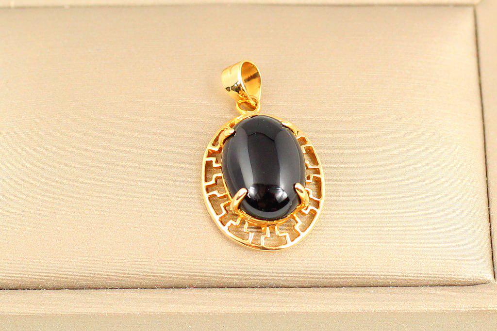 Кулон Черный оникс с греческим узором 2,7 см (28809238)