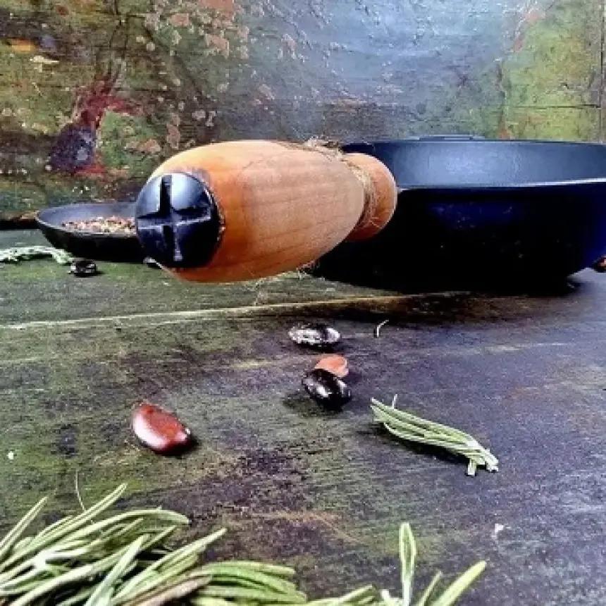 Сковорода Maysternya чавунна без кришки 28x6см (22720427) - фото 5 Сковорода Maysternya чавунна без кришки 28x6см (22720427) - фото 5