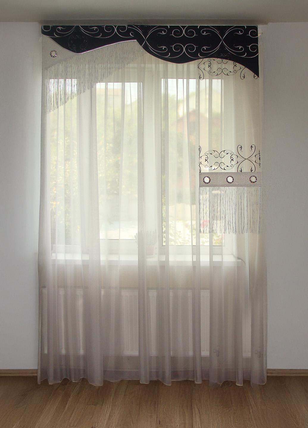 Ламбрекен жесткий Firanka Каскад 150 см Черный с серебром (122_2ж) Ламбрекен жесткий Firanka Каскад 150 см Черный с серебром (122_2ж)