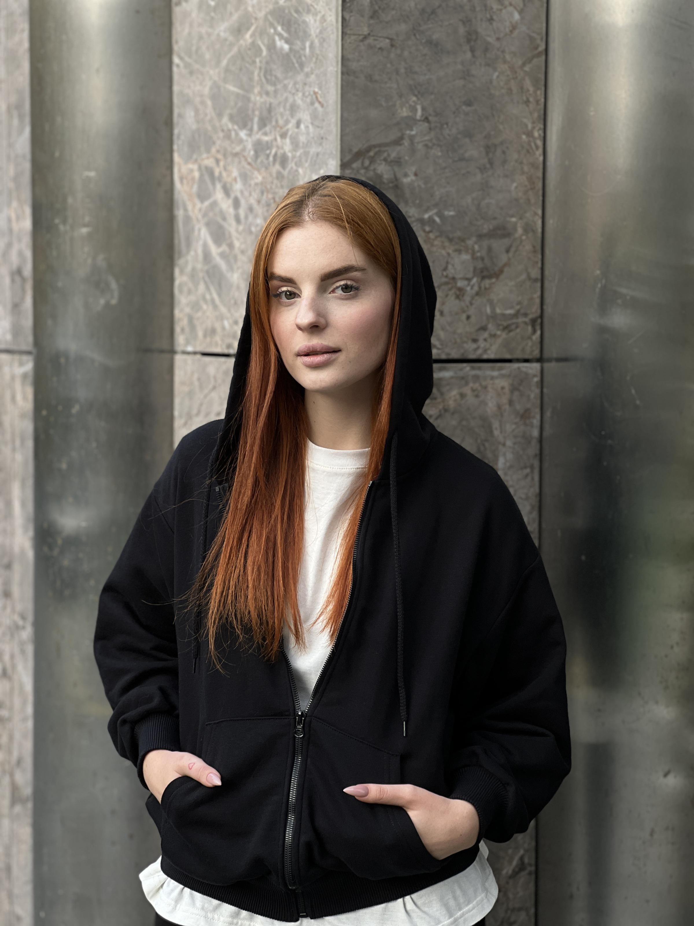 Худі на блискавці жіноче ROZA 211201 L Чорний (4824005686955) - фото 5 Худі на блискавці жіноче ROZA 211201 L Чорний (4824005686955) - фото 5