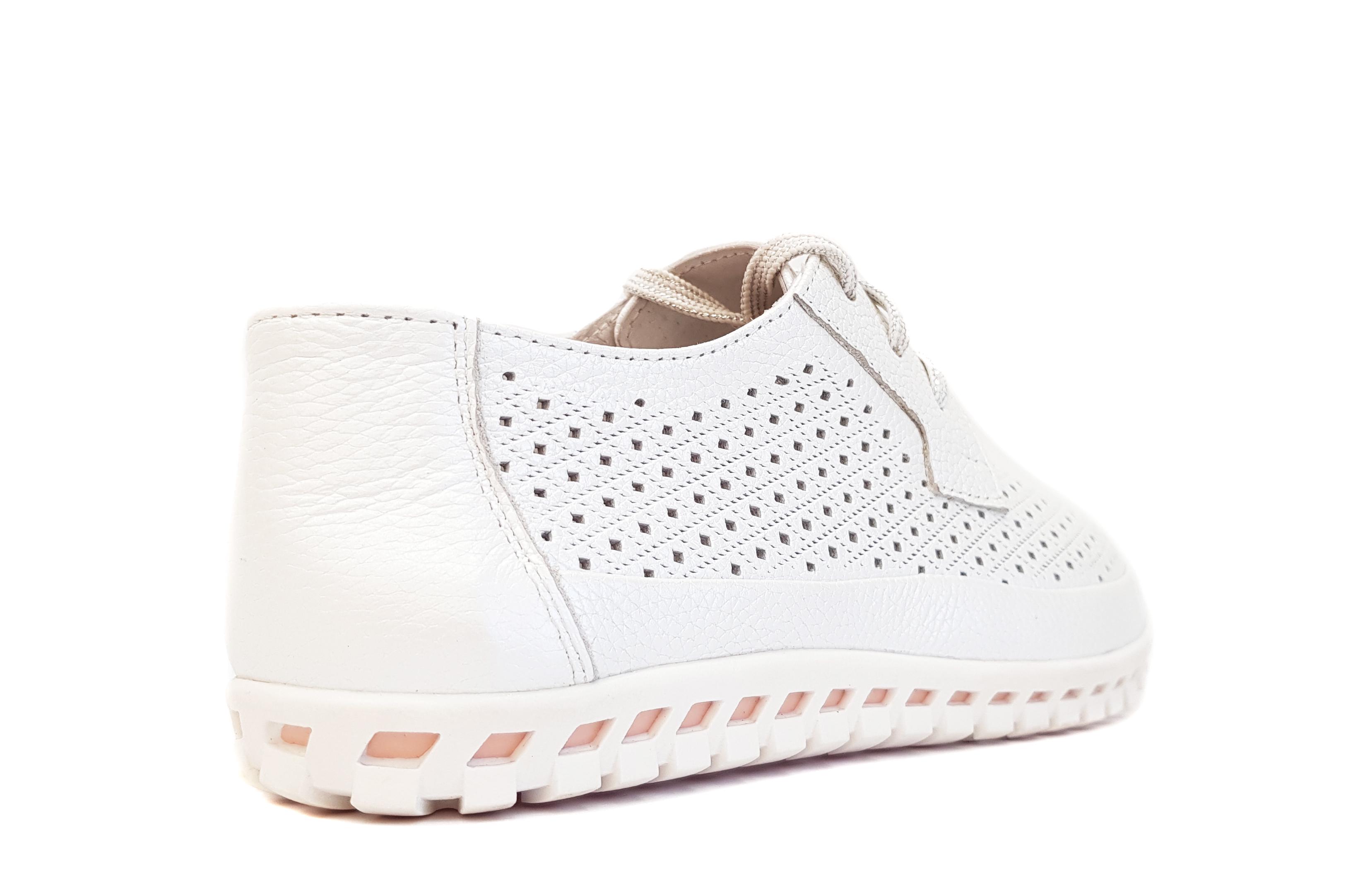 Кроссовки женские DSV 105 из натуральной кожи р. 36 Светло-серый/белый (937-36) - фото 2