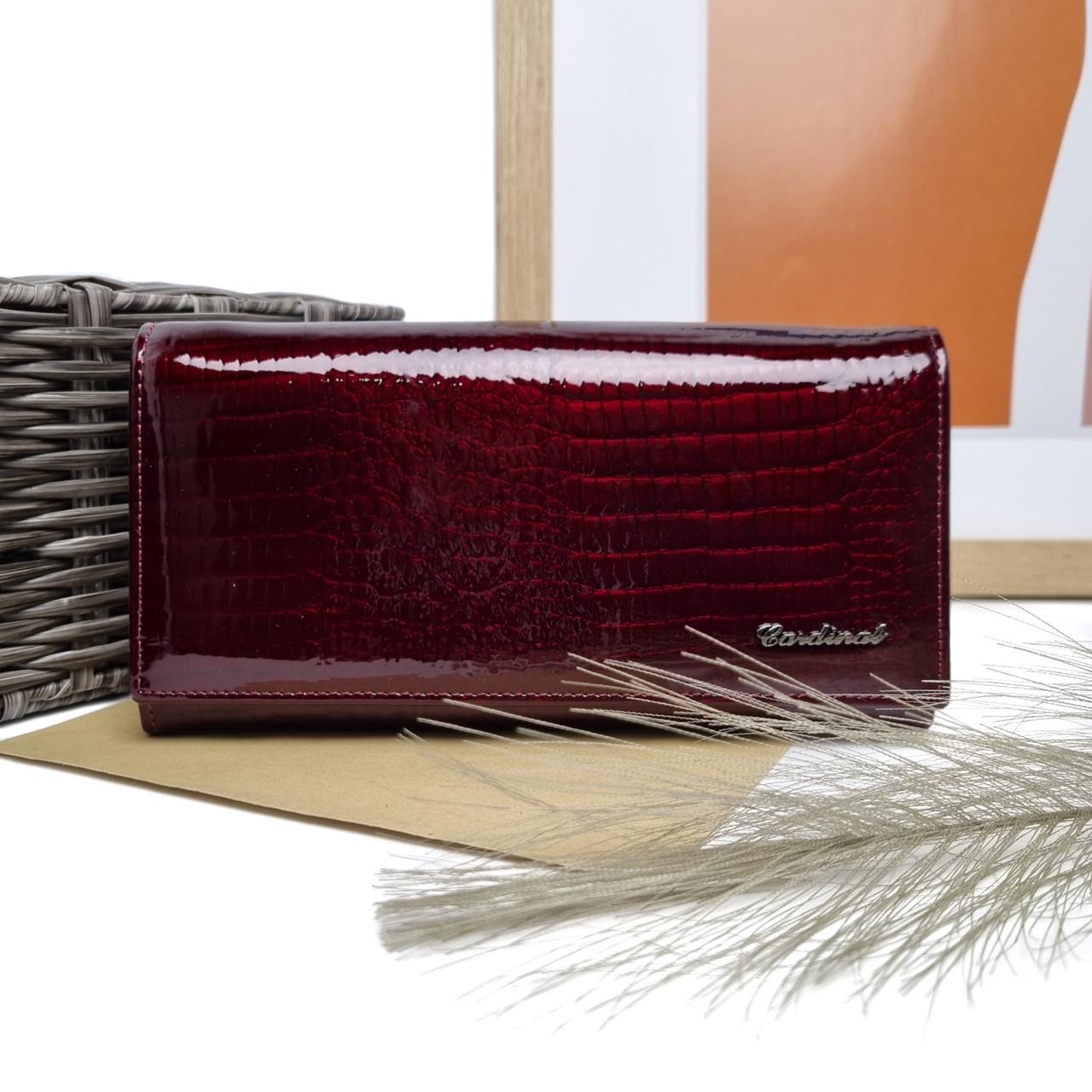 Гаманець жіночий середній Cardinal лаковий Бордовий (5241-E)