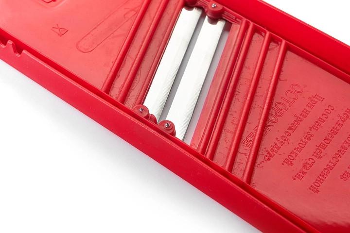 Шатківниця з двома різальними ножами пластикова 17,5х46х3 см - фото 6 Шатківниця з двома різальними ножами пластикова 17,5х46х3 см - фото 6