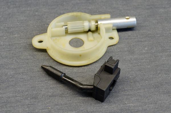 Масляный насос для бензопил Husqvarna 137-142 (1591)