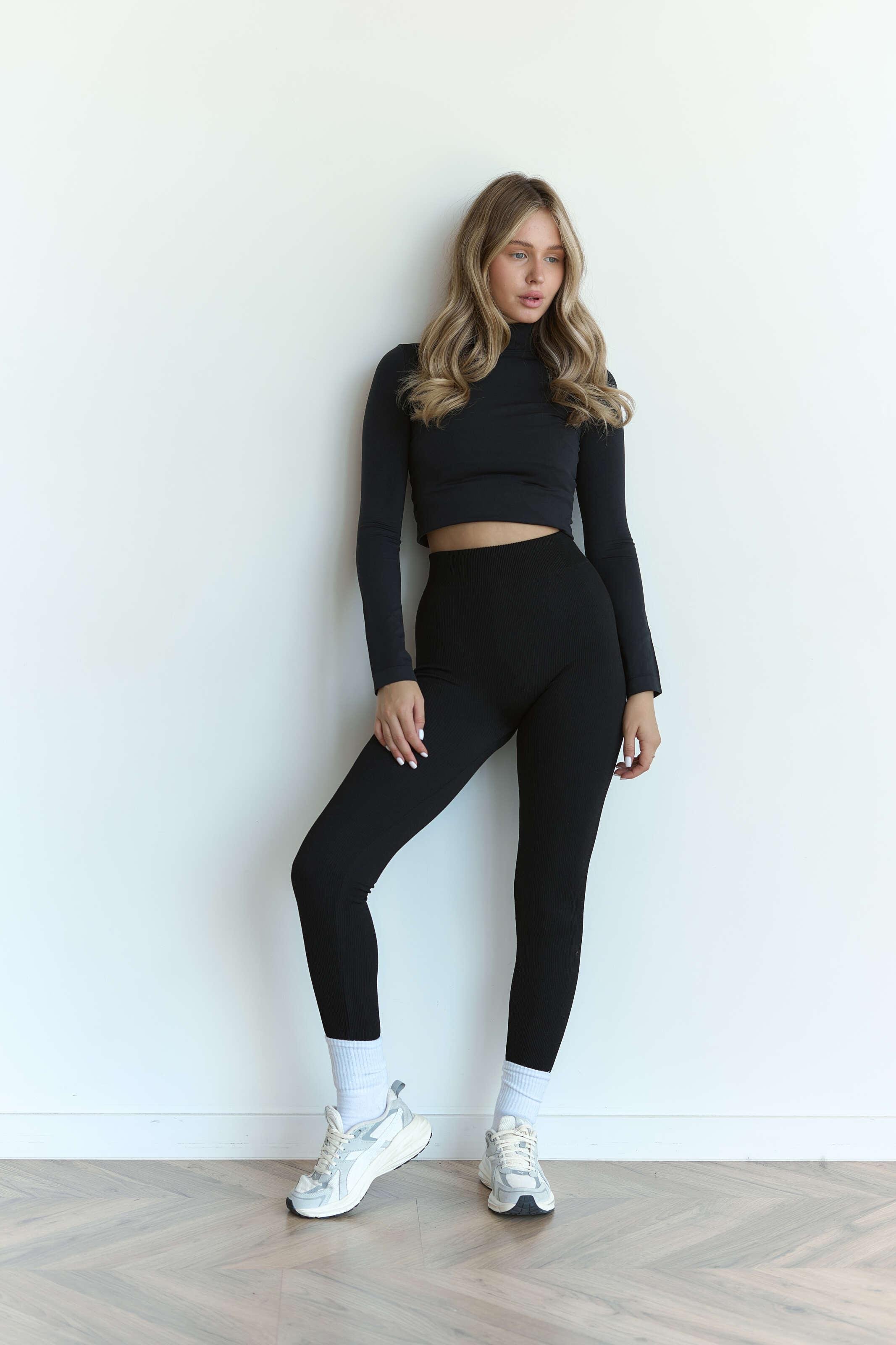 Легинсы бесшовные в рубчик на флисе L/2XL Черный (902012) - фото 2 Легинсы бесшовные в рубчик на флисе L/2XL Черный (902012) - фото 2