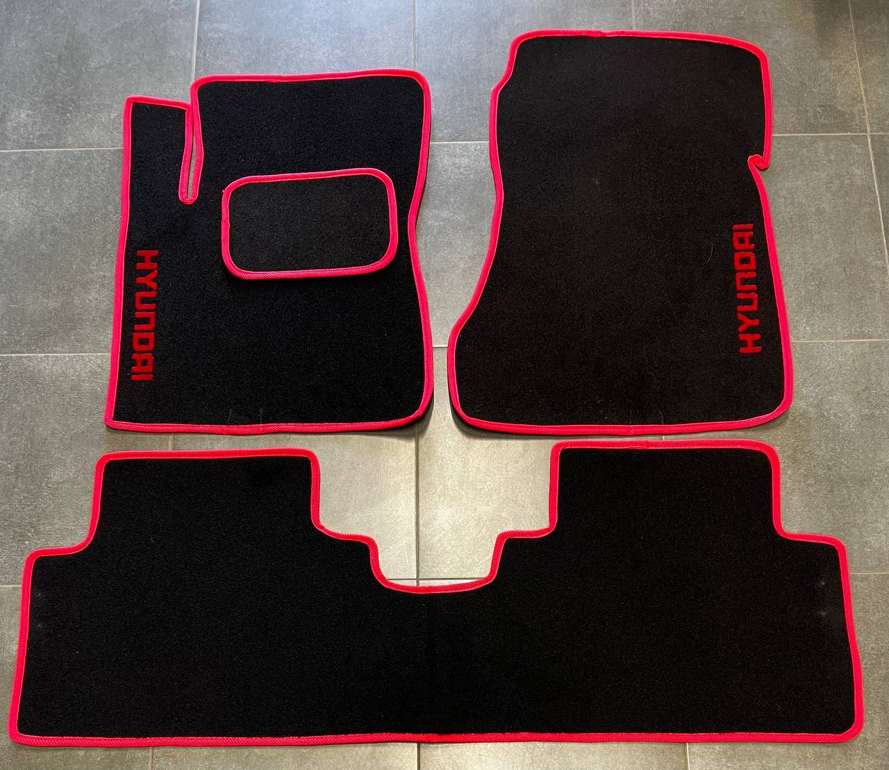 Килимки автомобільні ворсові в салон для Hyundai Tucson 2004-2010 Чорний