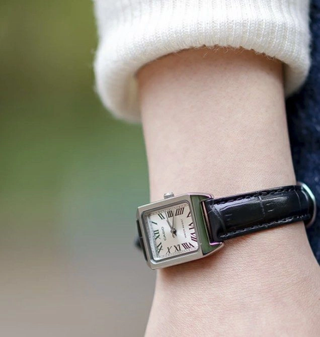 Годинник жіночий Casio LTP-V007L-7B1 (1141-0185) - фото 4