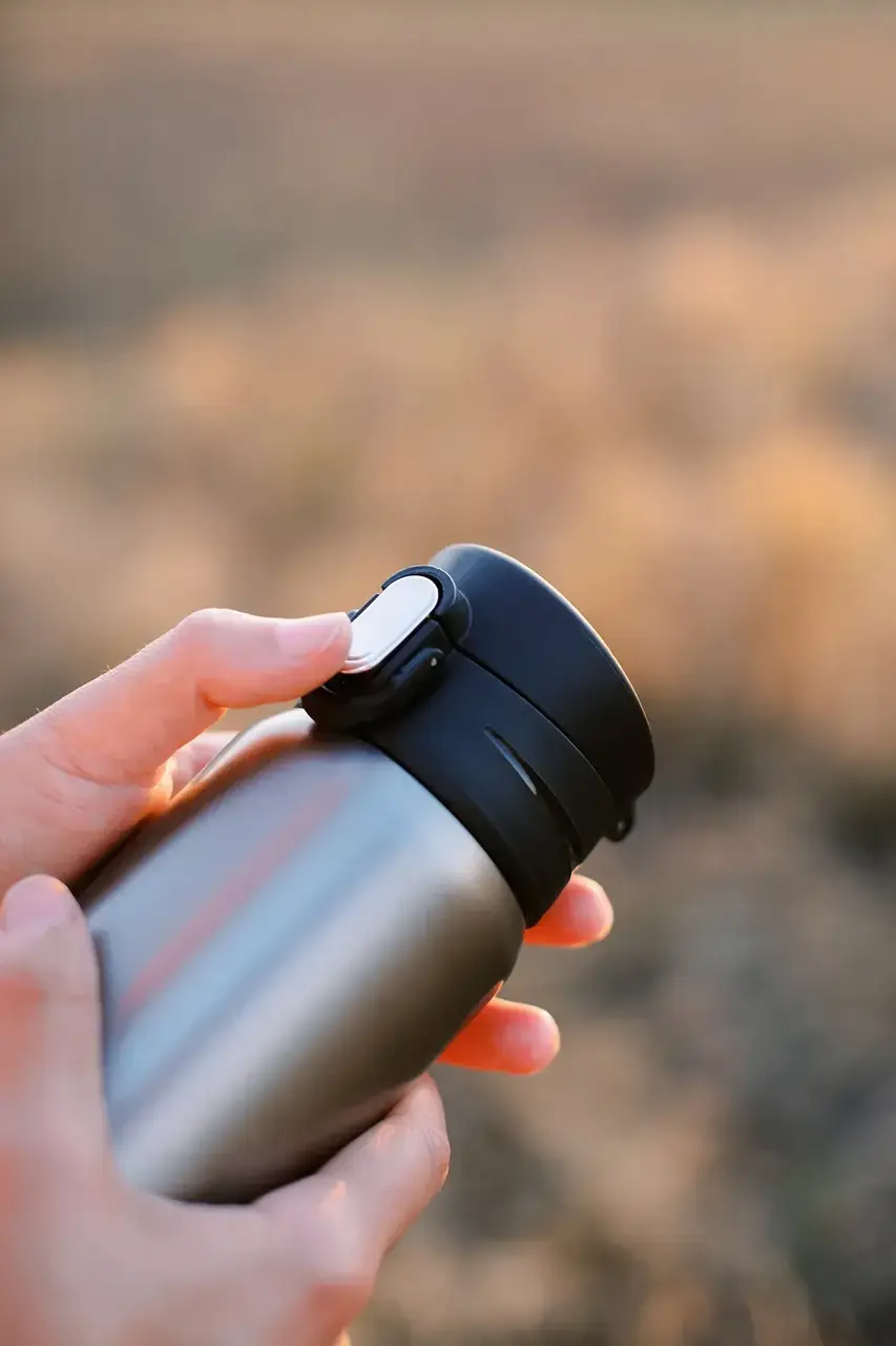 Термокружка Tribe Motion нержавіюча сталь 0,45 л Grey (T DD 0015 grey) - фото 5 Термокружка Tribe Motion нержавіюча сталь 0,45 л Grey (T DD 0015 grey) - фото 5