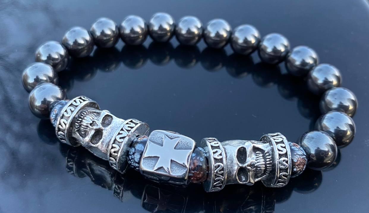 Браслет LITAURS из натурального камня гематит d 10 мм и металлическими вставками L 18-21 см (24113-1) - фото 4