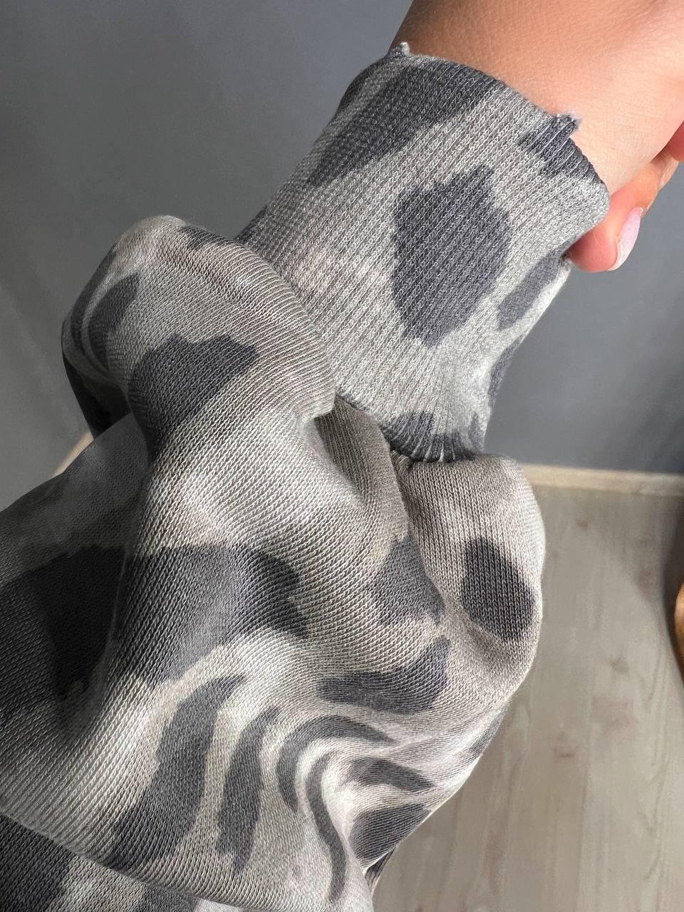 Костюм женский A-N 2749 худи капюшон брюки палаццо леопардовый принт тринитка M Серый (2746) - фото 9 Костюм женский A-N 2749 худи капюшон брюки палаццо леопардовый принт тринитка M Серый (2746) - фото 9