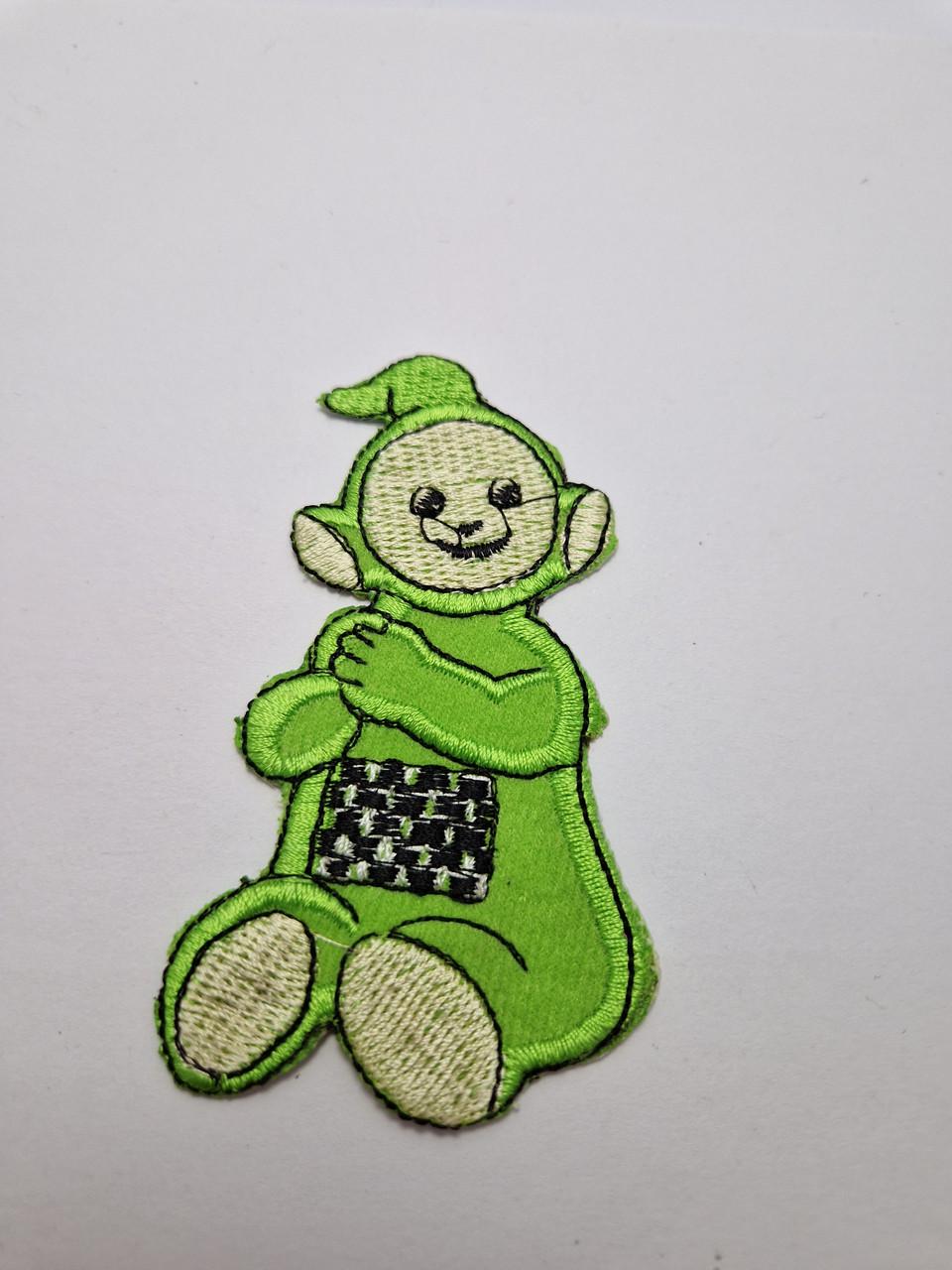 Нашивка термонаклейка мультфильм Телепузики Дипси текстильная вышитая 5,5x9 см (2002558189)