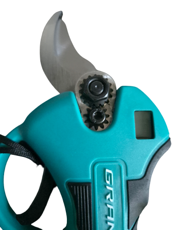 Секатор аккумуляторный Grand СА-30F/20BL-2 2 АКБ 2 Ач/ЗУ/удлинитель 1,3-3.0 м/кейс (29109043) - фото 9 Секатор аккумуляторный Grand СА-30F/20BL-2 2 АКБ 2 Ач/ЗУ/удлинитель 1,3-3.0 м/кейс (29109043) - фото 9