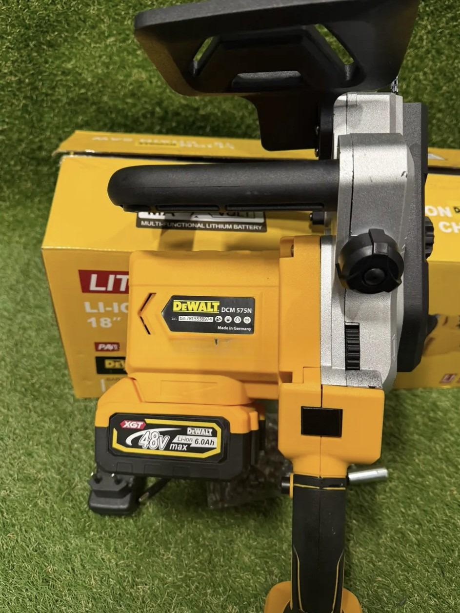 Пила аккумуляторная DCM575N бесщеточная 48V 6Ah 2 АКБ шина 45 см (30827527) - фото 3 Пила аккумуляторная DCM575N бесщеточная 48V 6Ah 2 АКБ шина 45 см (30827527) - фото 3