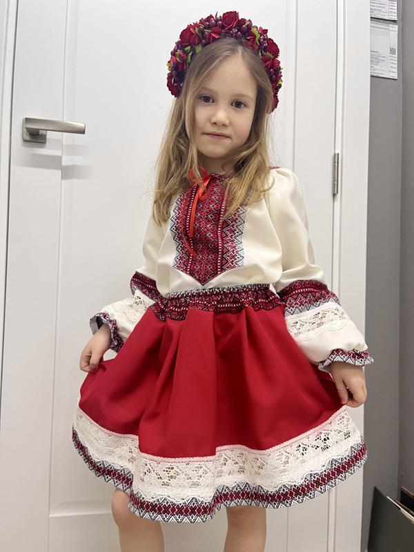 Костюм вишиванка для дівчинки Класичний 92-98 см Молочно-червоний - фото 3 Костюм вишиванка для дівчинки Класичний 92-98 см Молочно-червоний - фото 3