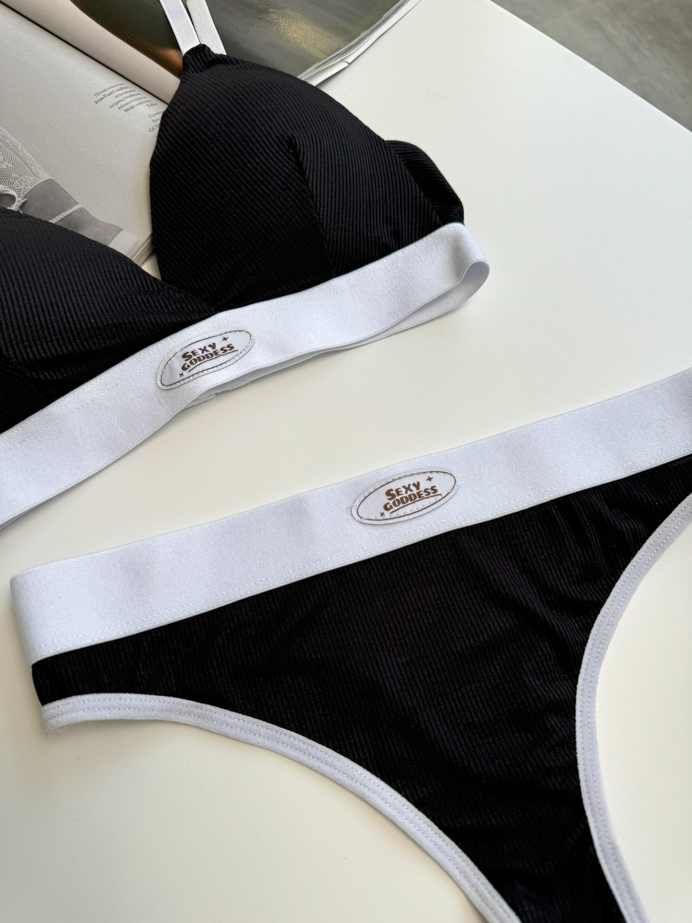 Комплект білизни жіночий Nova Vega топ/трусики OneSize ХS-S Чорно-білий (105-B012) - фото 8 Комплект білизни жіночий Nova Vega топ/трусики OneSize ХS-S Чорно-білий (105-B012) - фото 8