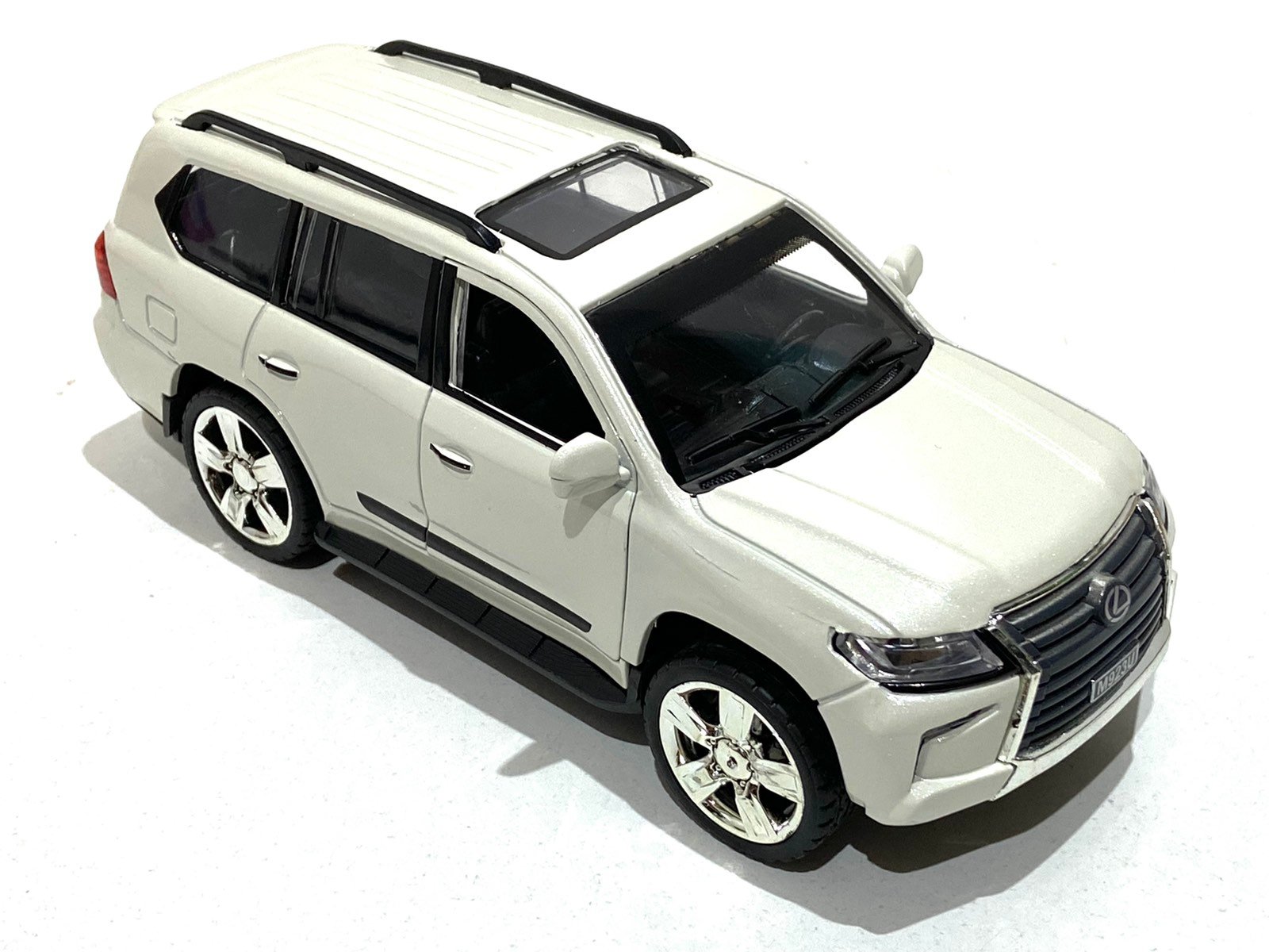 Машинка Автопром Lexus метал 1:32 17 см Білий (7663)