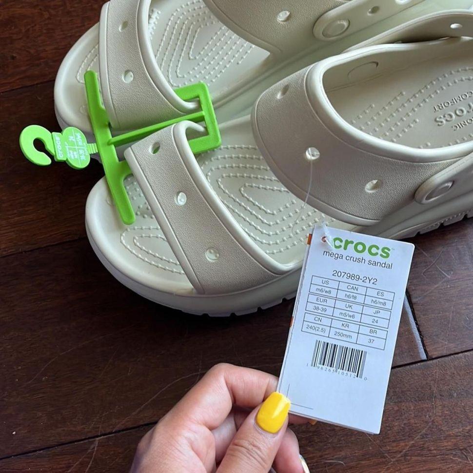 Сандали женские Crocs Mega Crush Sandal р. 39/40 Bone (14718) - фото 5