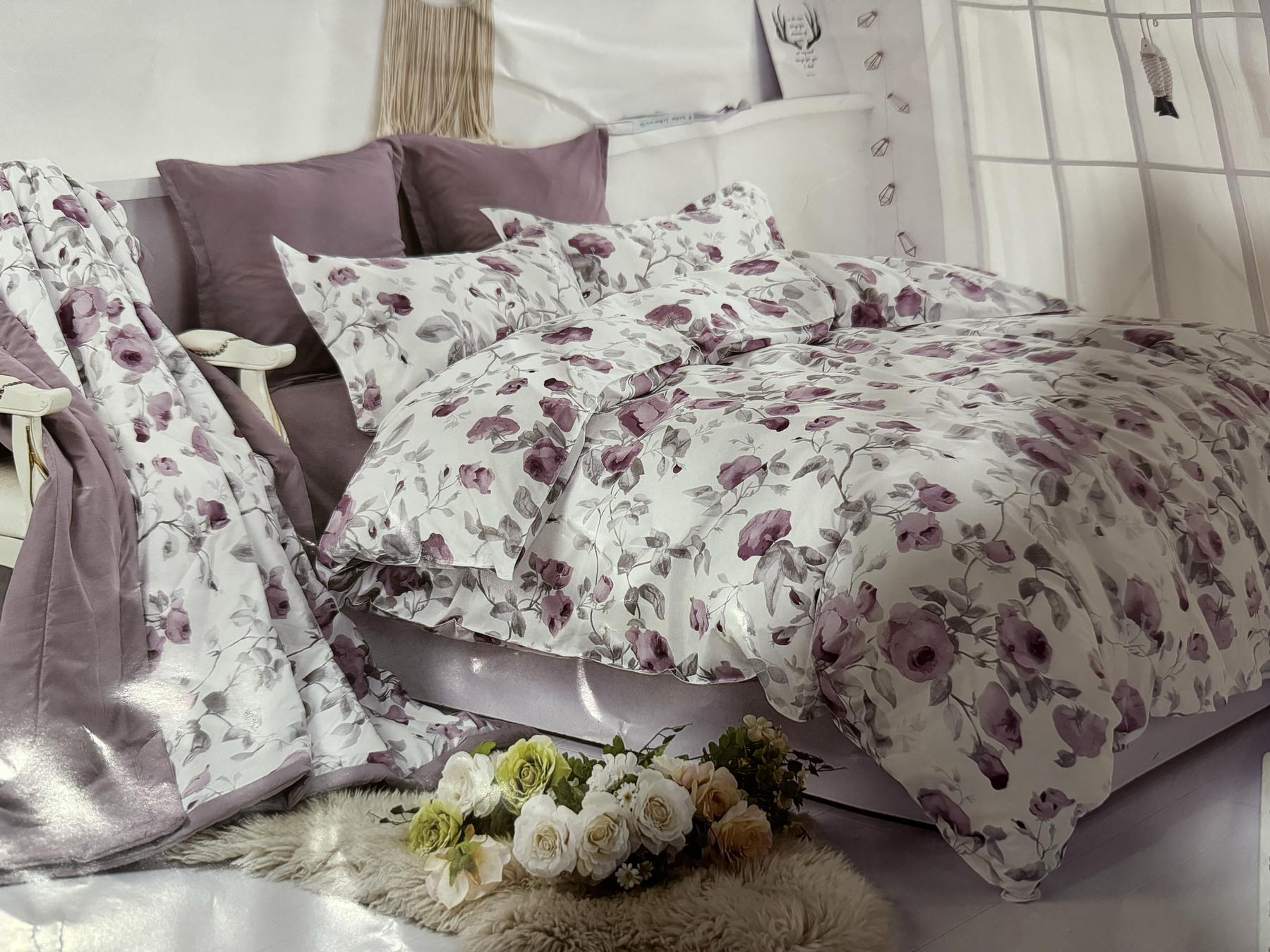 Комплект постельного белья из микросатина Laura с летним одеялом евро Пудровый Комплект постельного белья из микросатина Laura с летним одеялом евро Пудровый