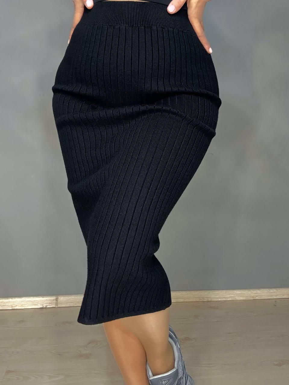 Юбка женская My fashion 478-123-70 вязаная в рубчик средней длины с разрезом OS Черный (5435) - фото 8 Юбка женская My fashion 478-123-70 вязаная в рубчик средней длины с разрезом OS Черный (5435) - фото 8