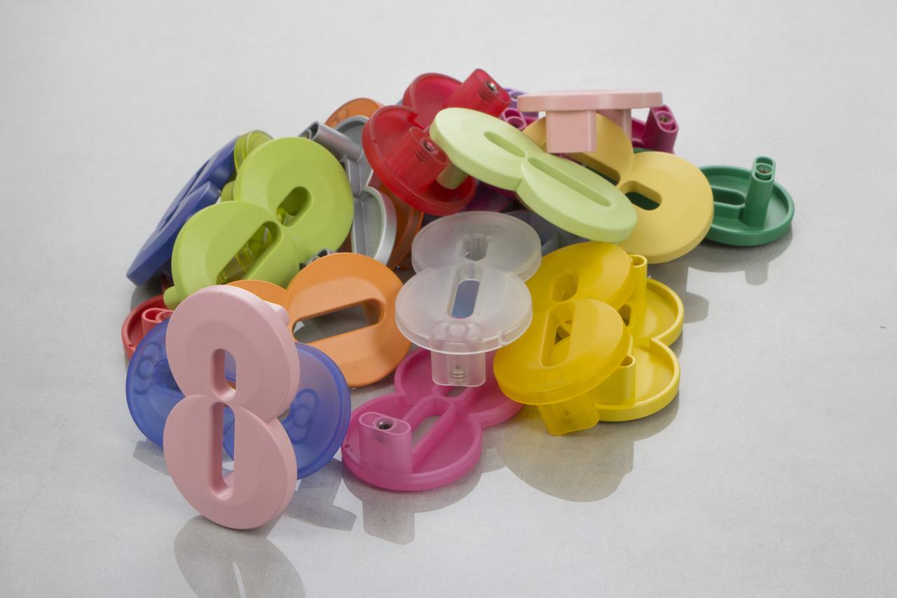 Меблева ручка Poliplast цифра вісімка РП-8 Червоний глянцевий (16417) - фото 2 Меблева ручка Poliplast цифра вісімка РП-8 Червоний глянцевий (16417) - фото 2