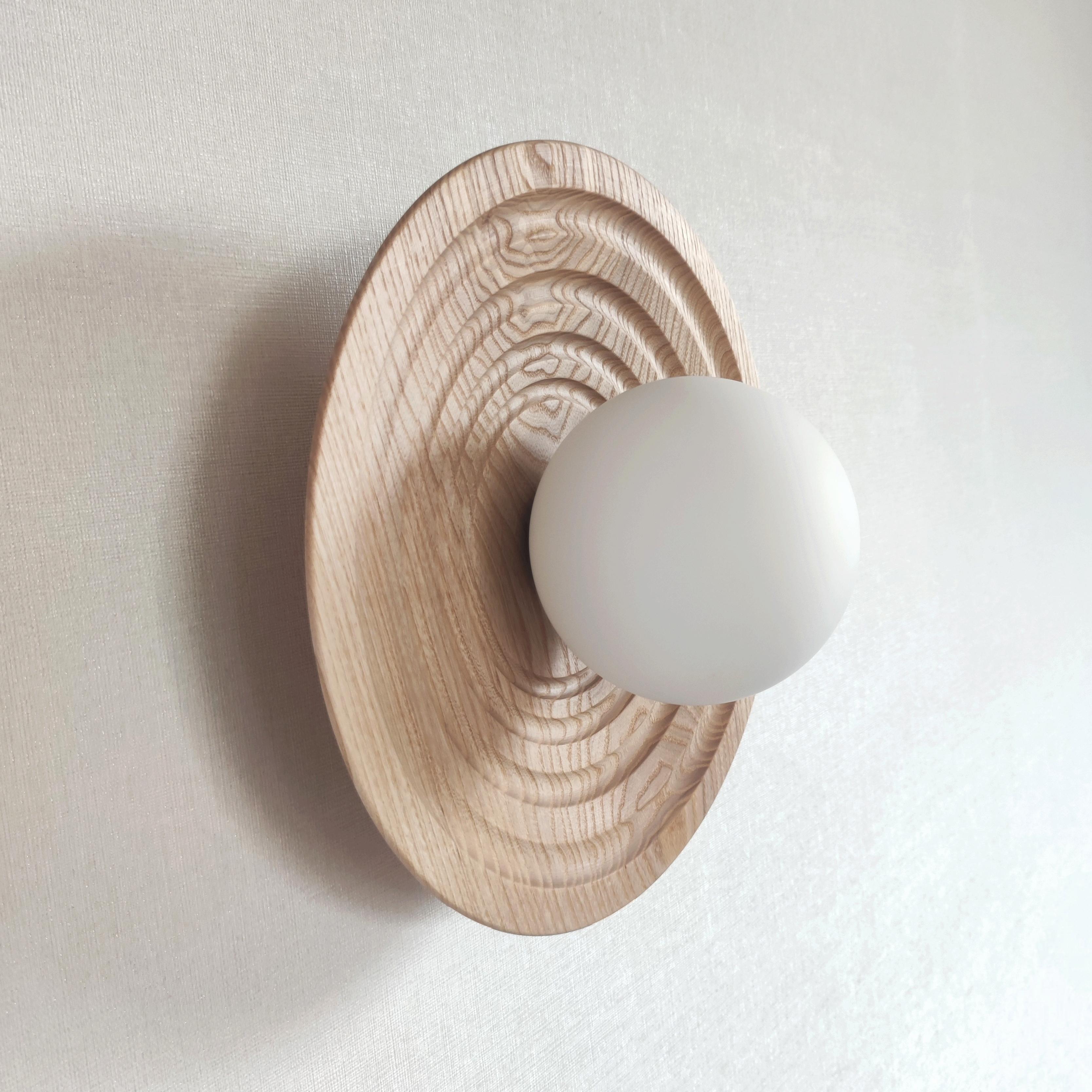 Бра із точеним із ясеня плафоном Gaff Design Orbit Borma (O2) - фото 6 Бра із точеним із ясеня плафоном Gaff Design Orbit Borma (O2) - фото 6