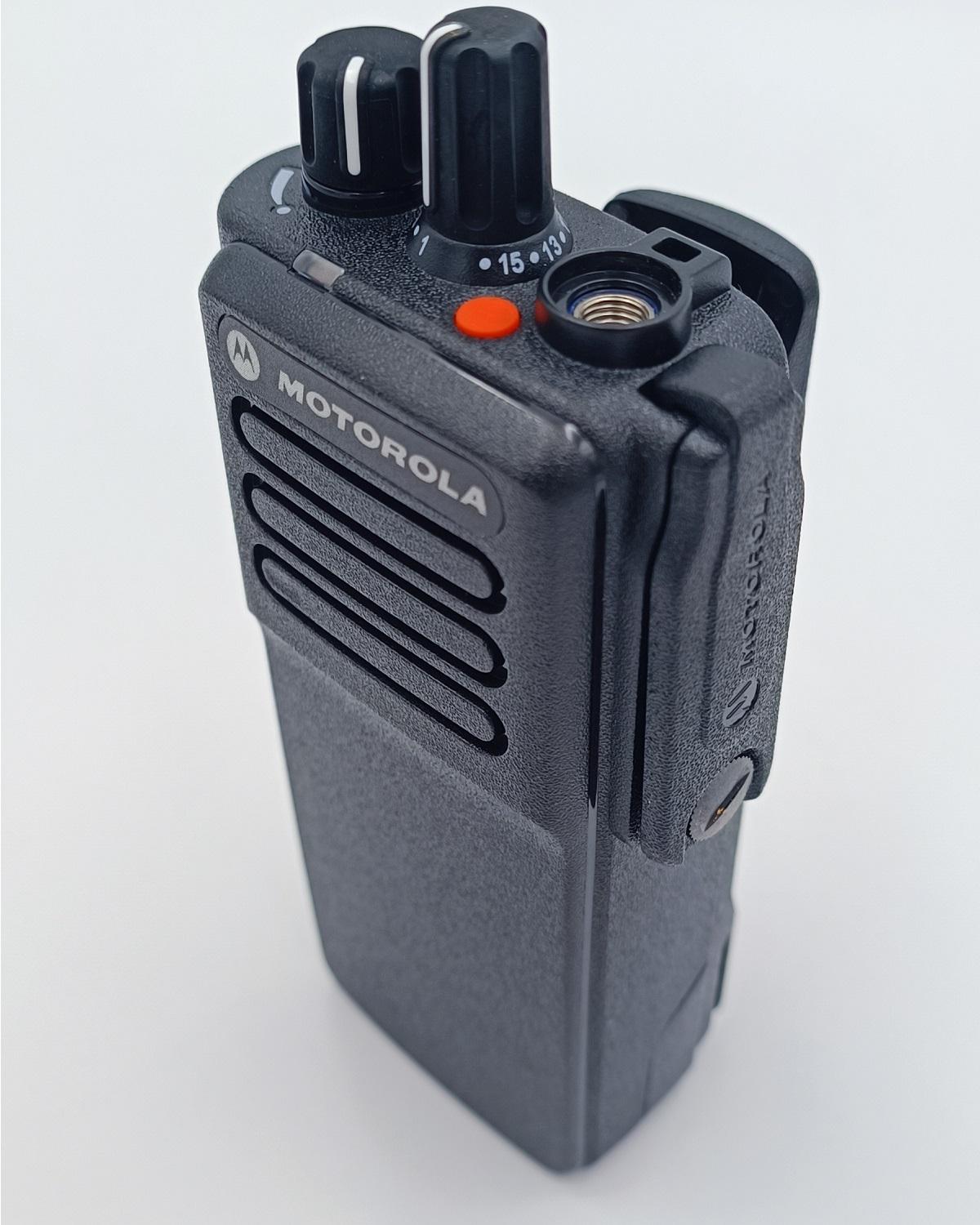 Рация Motorola DP 4400E VHF MotoTRBO с лицензией АЕS256 136-174 МГц - фото 7