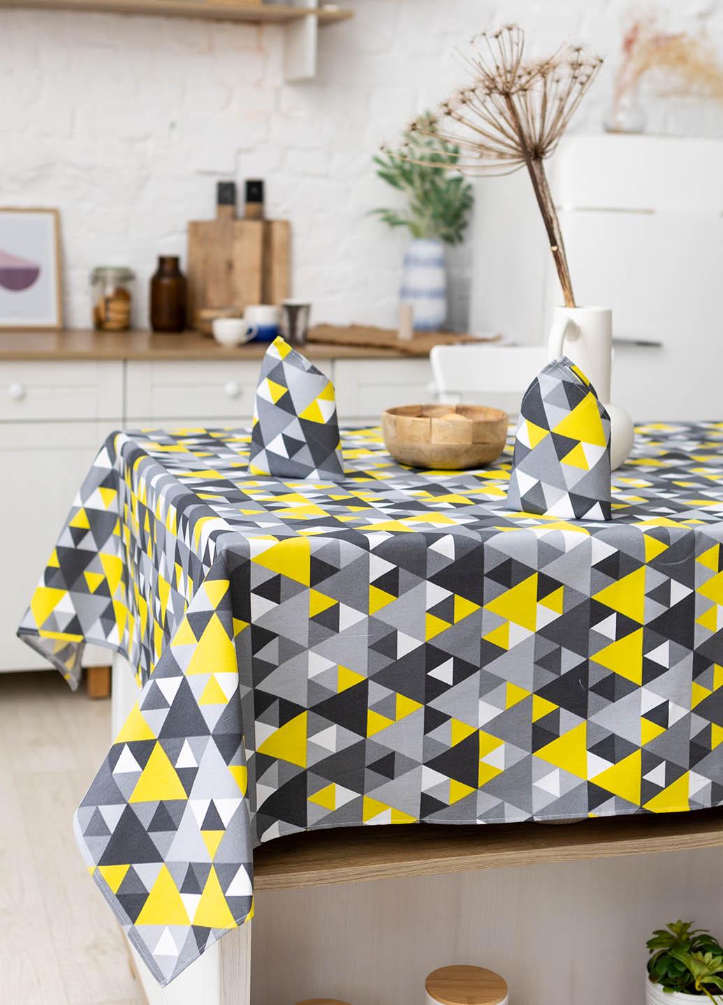 Скатерть с тефлоновым покрытием Триугольники желтые 1,2х1,5 м 4 салфетки (тжв1215с)