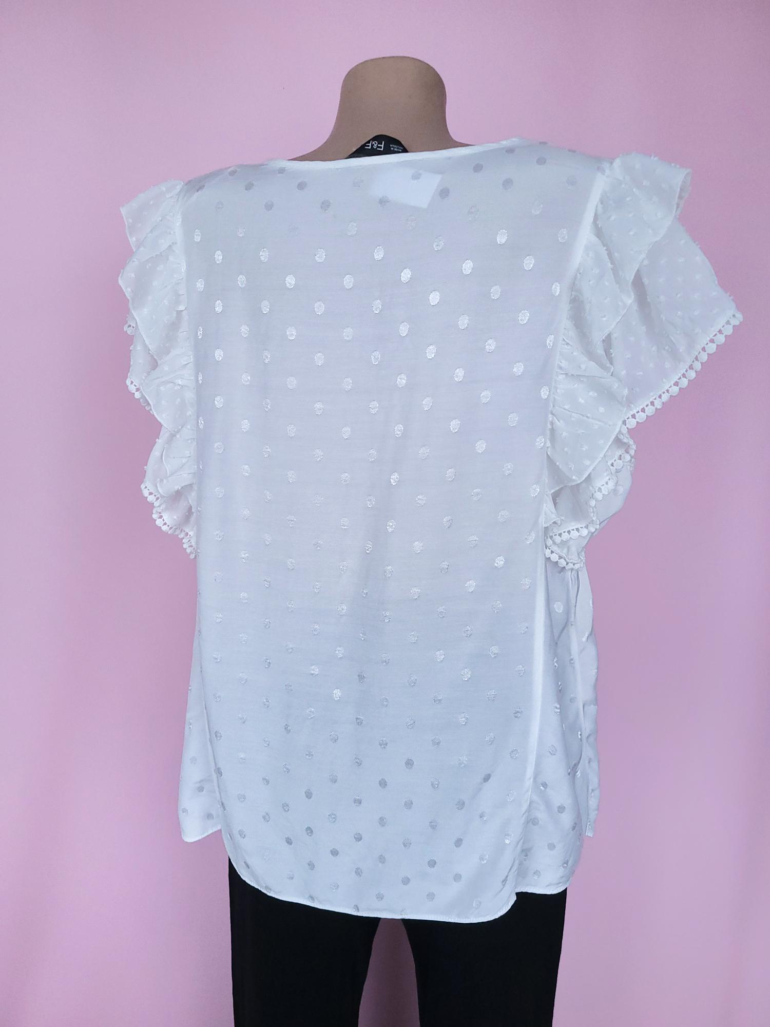 Блузка женская F&F 12235 в горошек 4XL Белый (54) - фото 4 Блузка женская F&F 12235 в горошек 4XL Белый (54) - фото 4