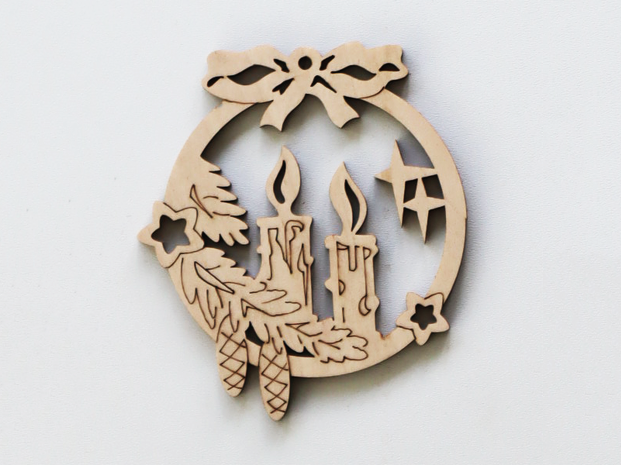 Деревянная новогодняя игрушка Свечи на елку круглая 10х10 см (1489754727)