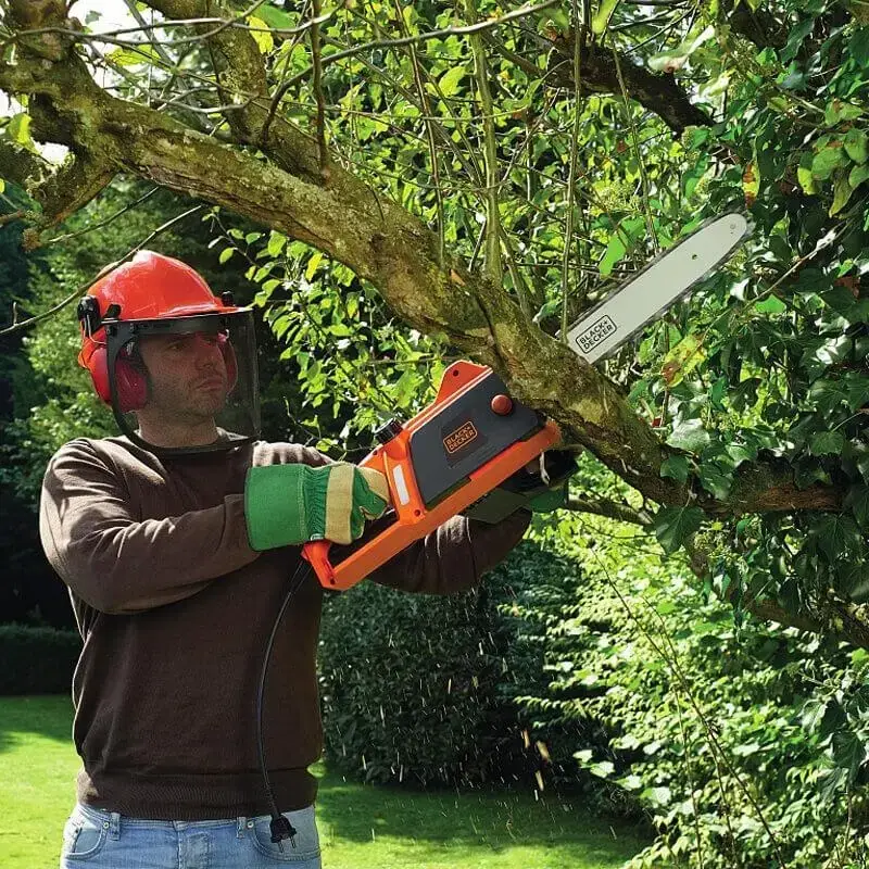 Электрическая цепная пила Black+Decker 1,8 кВт 40 см безключевая натяжка цепи (CS1840) - фото 6 Электрическая цепная пила Black+Decker 1,8 кВт 40 см безключевая натяжка цепи (CS1840) - фото 6