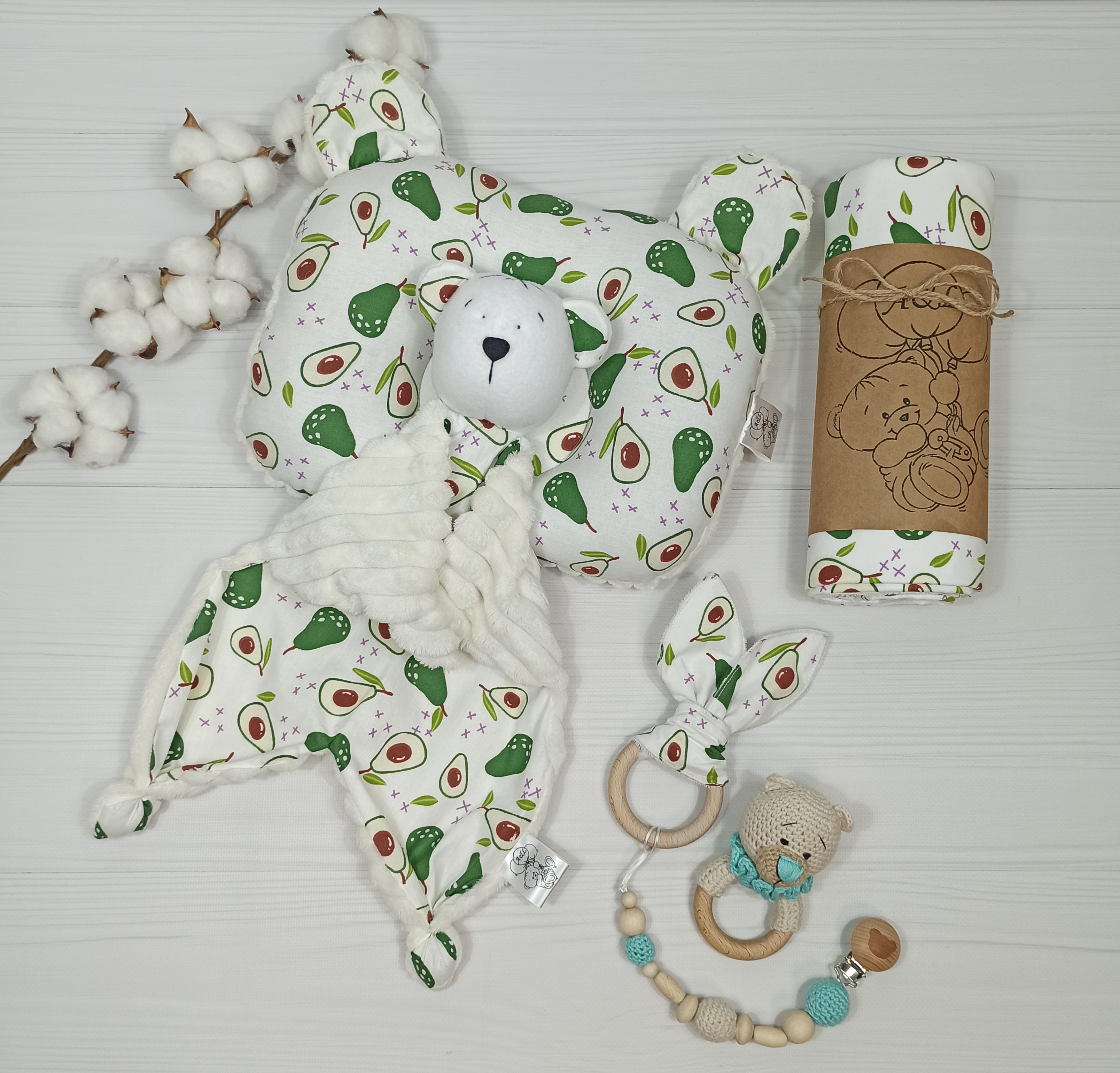 Подарочный набор albabybox Авокадо пеленка/подушка/комфортер/грызунец/держатель для пустышек Зеленый (NA 18205136) Подарочный набор albabybox Авокадо пеленка/подушка/комфортер/грызунец/держатель для пустышек Зеленый (NA 18205136)