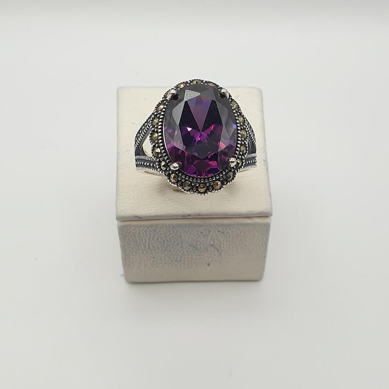 Кольцо серебряное с аметистом и марказитом р. 19 7,84 г (2674914036)