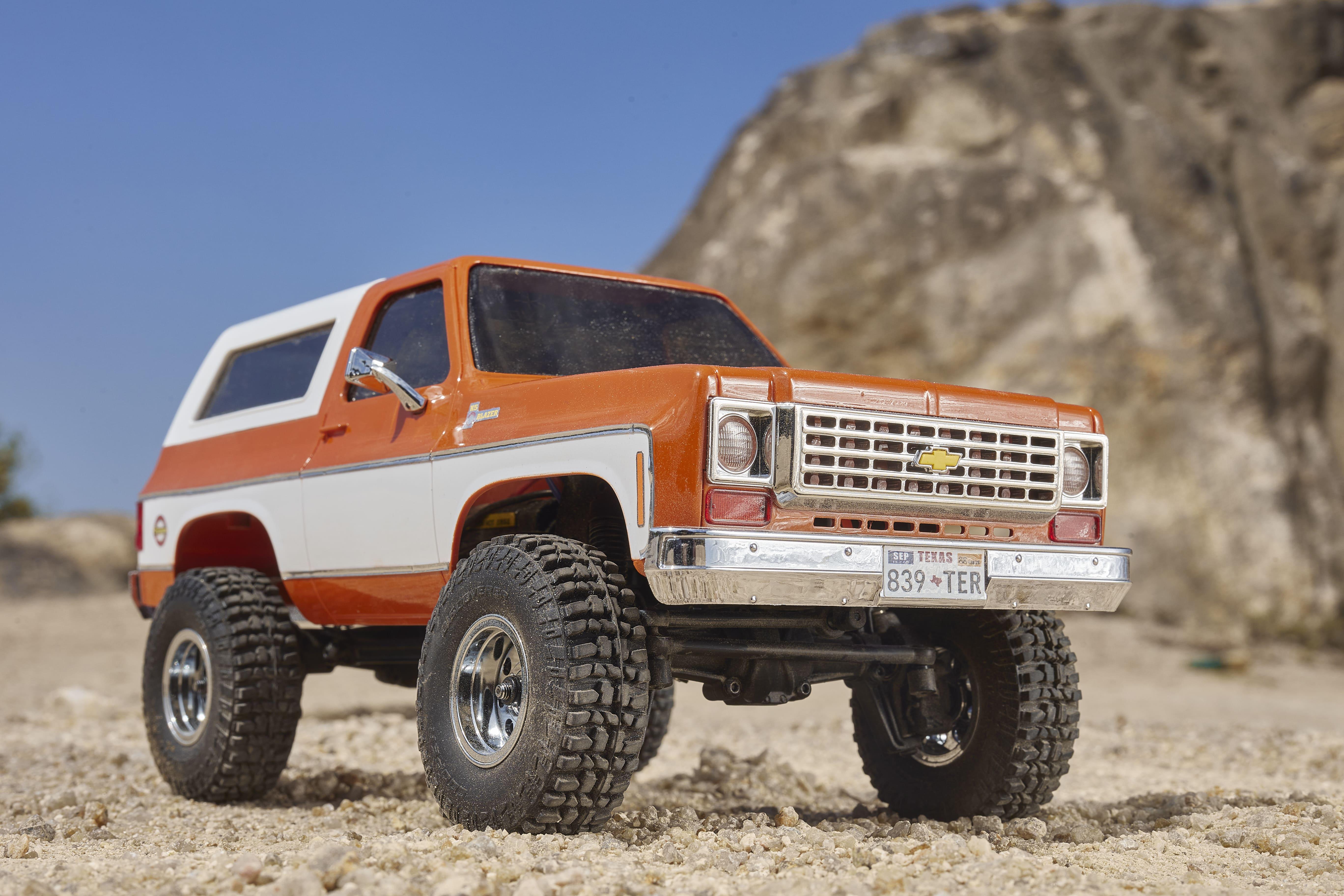 Машинка на радиоуправлении FMS 1:24 FCX24 K5 BLAZE RTR Orange - фото 19 Машинка на радиоуправлении FMS 1:24 FCX24 K5 BLAZE RTR Orange - фото 19