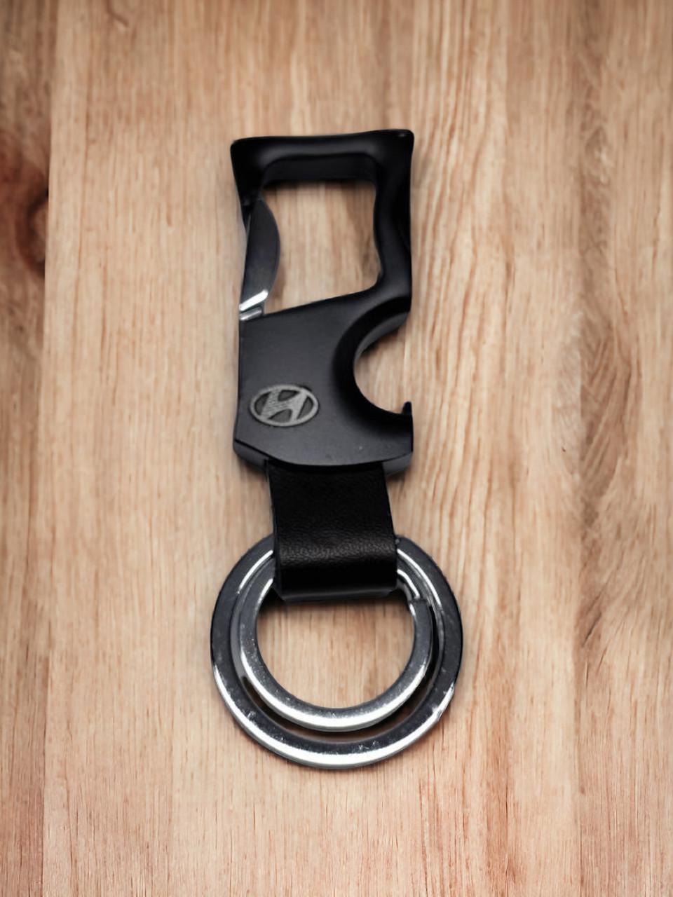 Брелок-открывалка с карабином Hyundai металлический (2228615888)