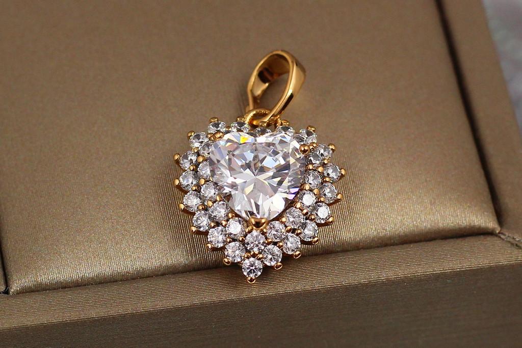 Кулон Xuping Jewelry Фианитовое сердечко в двойном канте 1,5 см Золотистый