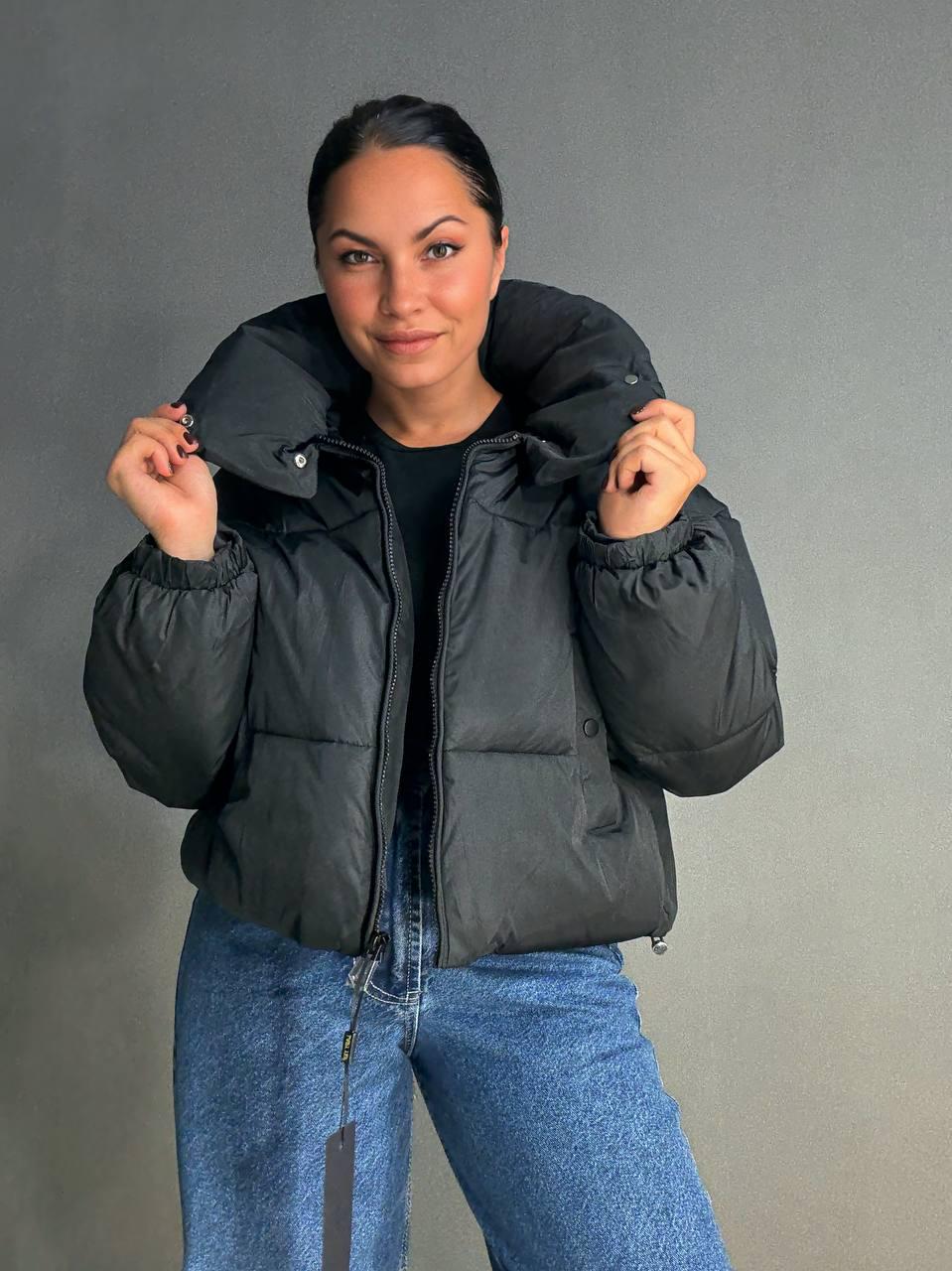 Куртка женская LADY YEP 10043 короткая на молнии с воротником р. 44 Черный (4826) - фото 4 Куртка женская LADY YEP 10043 короткая на молнии с воротником р. 44 Черный (4826) - фото 4