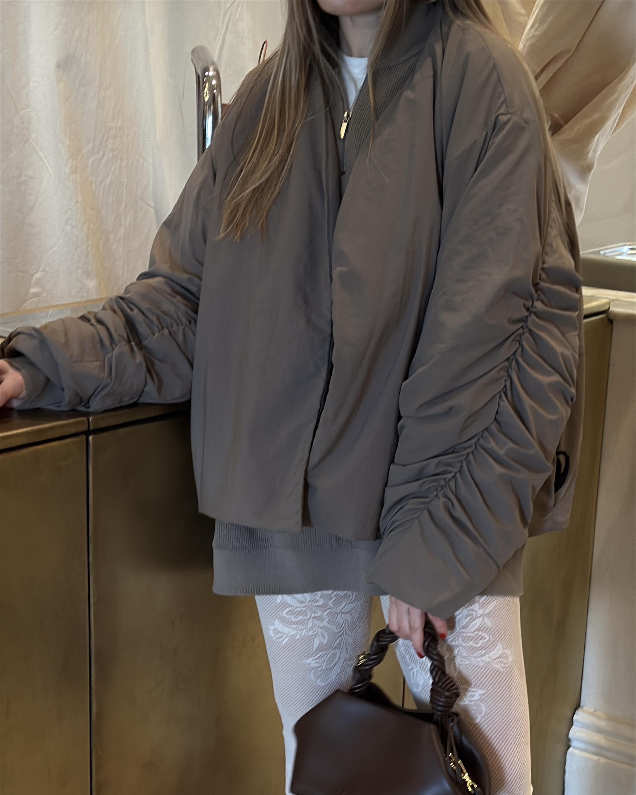 Куртка жіноча демісезона ZF Inspire 1013 на запах з поясом та широкими рукавами S-М Коричневий (1013-Кор-S-М) - фото 3 Куртка жіноча демісезона ZF Inspire 1013 на запах з поясом та широкими рукавами S-М Коричневий (1013-Кор-S-М) - фото 3