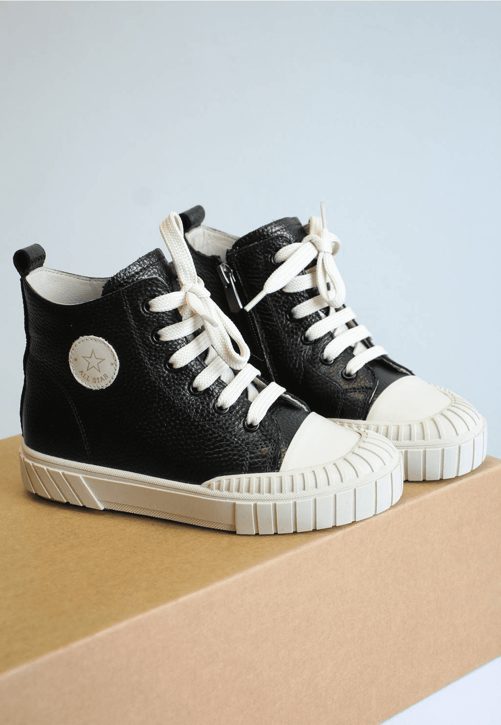Ботинки кеды для девочки утепленные высокие All Star Little Lady КР24-130 2870FL р. 35 23 см Черный (2834000382) Ботинки кеды для девочки утепленные высокие All Star Little Lady КР24-130 2870FL р. 35 23 см Черный (2834000382)