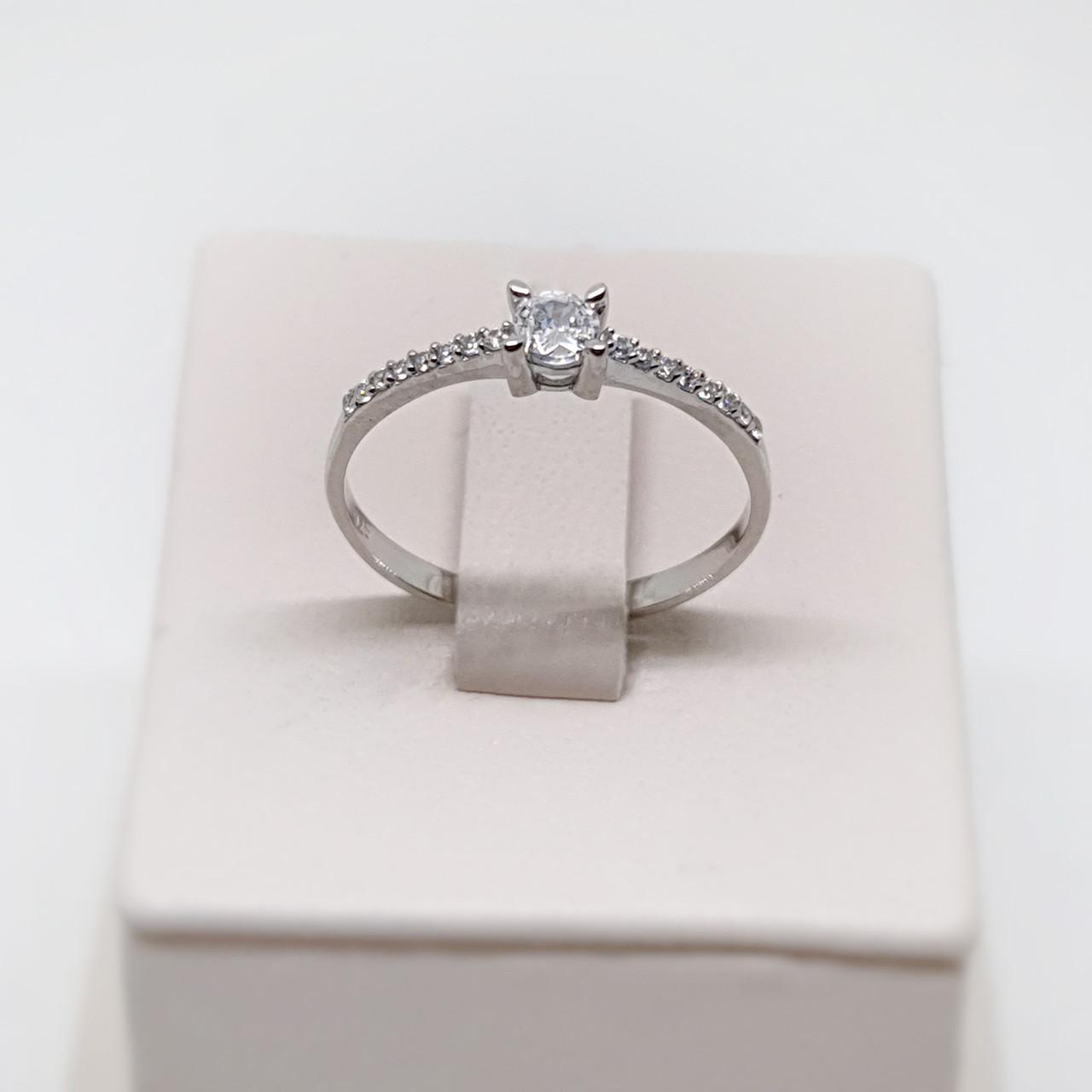 Кольцо серебряное с кубическим цирконием р. 17 1,12 г (1553244285)