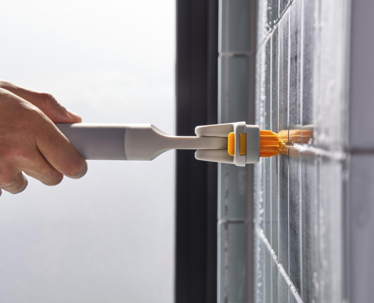 Щітка Joseph Joseph CleanTech для миття плитки 2в1 (6500022) - фото 7 Щітка Joseph Joseph CleanTech для миття плитки 2в1 (6500022) - фото 7