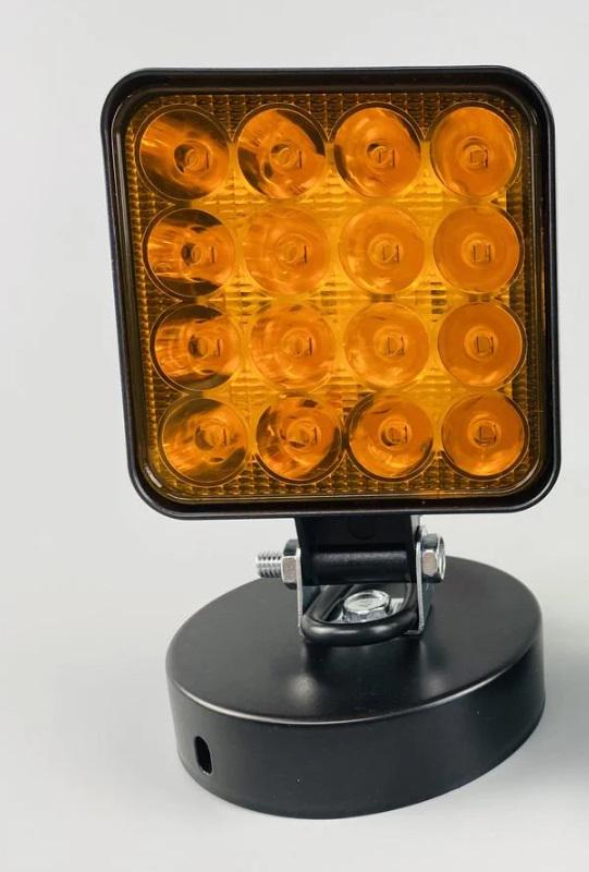 Фара LED квадратна 48W 12 V 6500 K 16 діодів Mini 8,4х8,4х2 см Жовтогарячий