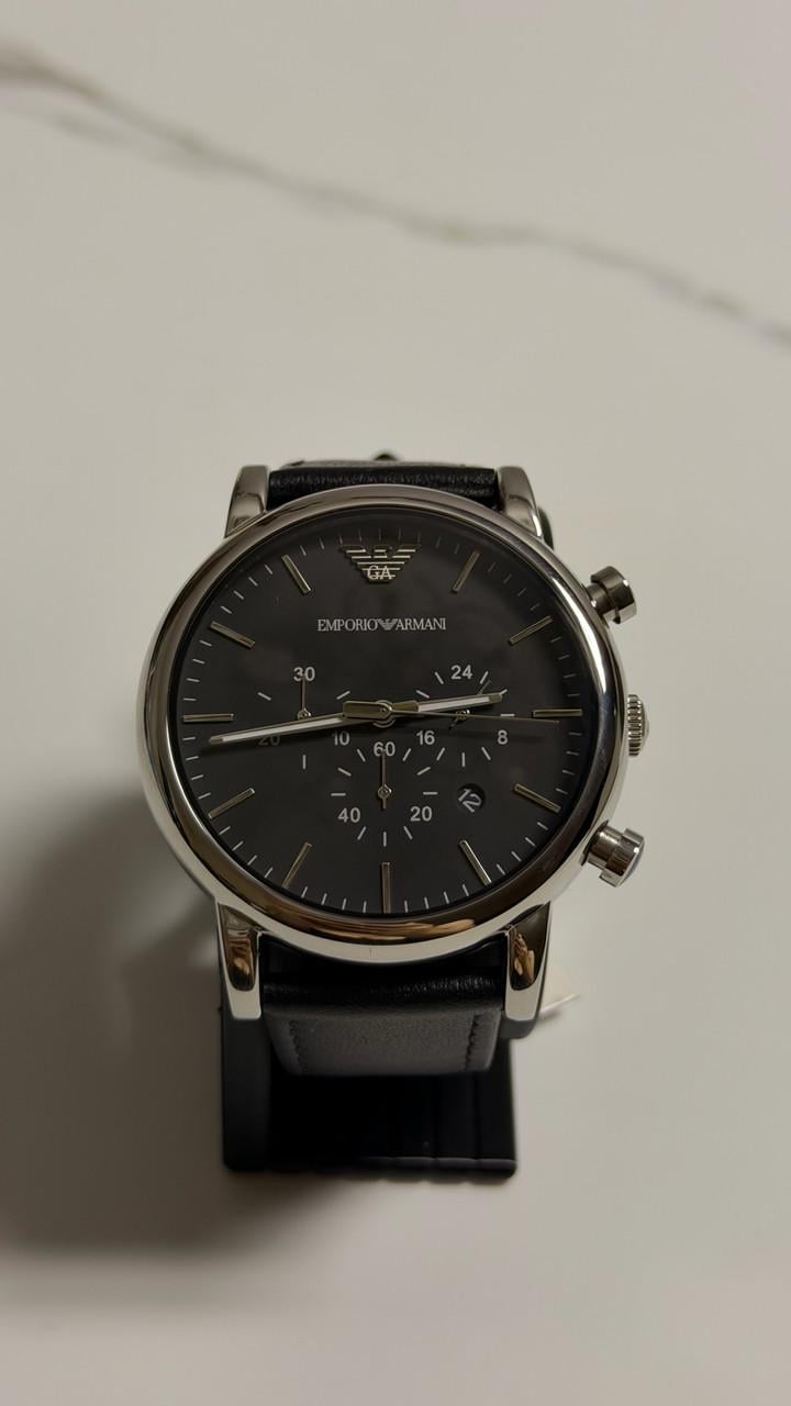 Наручний годинник чоловічий Emporio Armani Luigi AR1828 з хронографом Сріблястий/Чорний шкіряний ремінець
