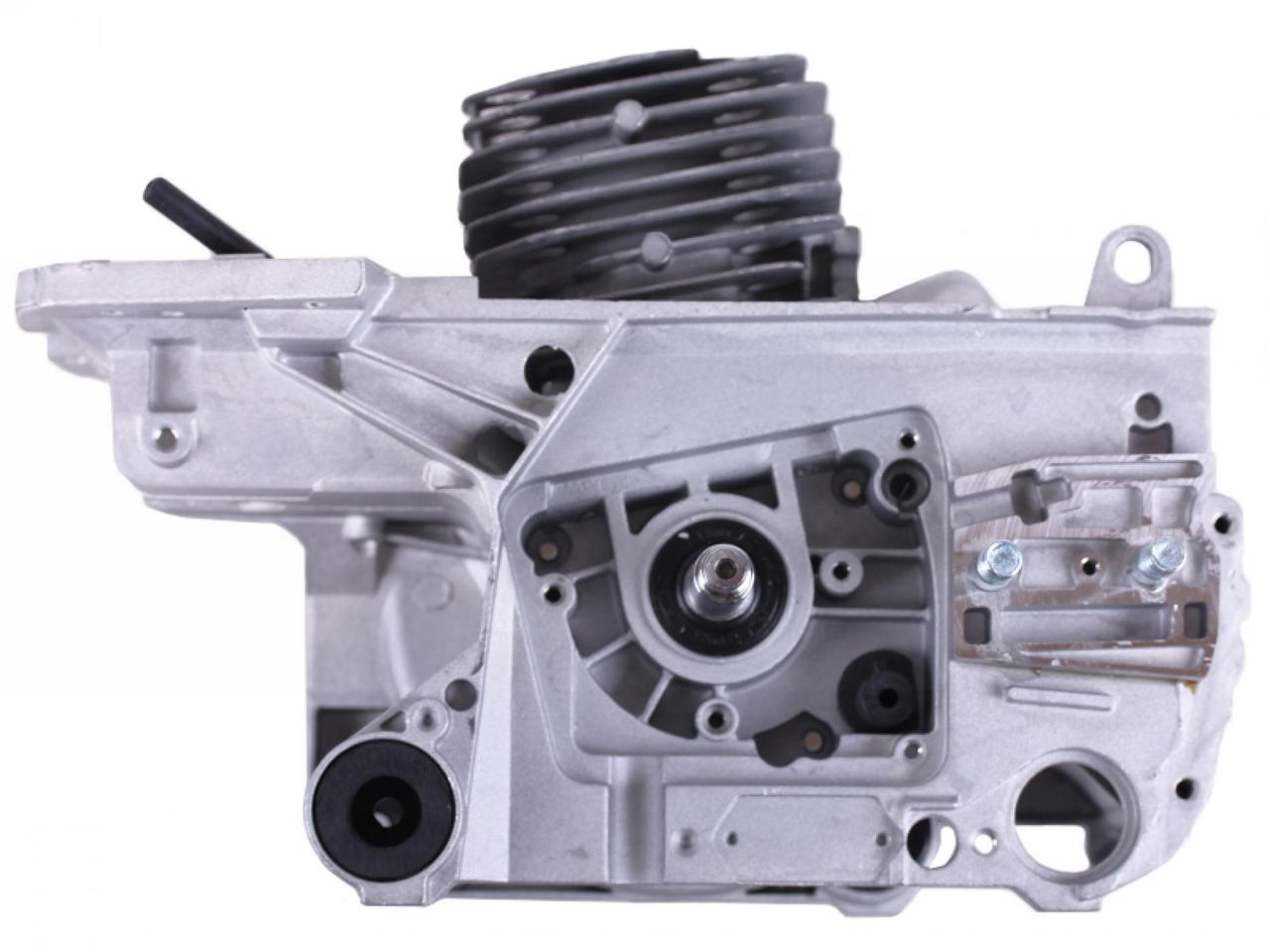 Картер бензопилы Goodluck GL4500/5200 и коленвал/цпг AMG (2177184906)