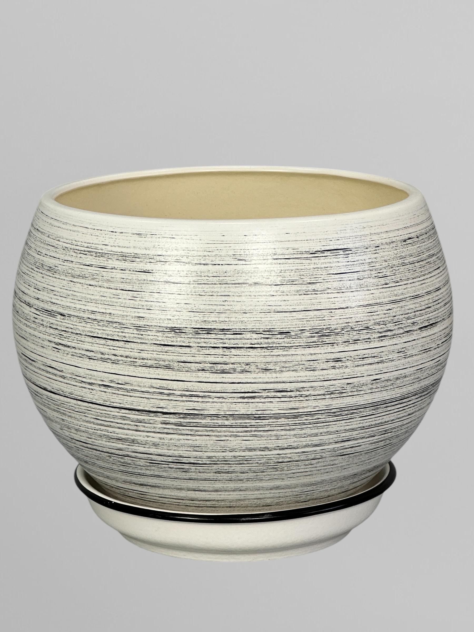 Горщик для квітів керамічний Куля глянець 4,1 л Білий з чорними смужками (Г02003) - фото 2 Горщик для квітів керамічний Куля глянець 4,1 л Білий з чорними смужками (Г02003) - фото 2