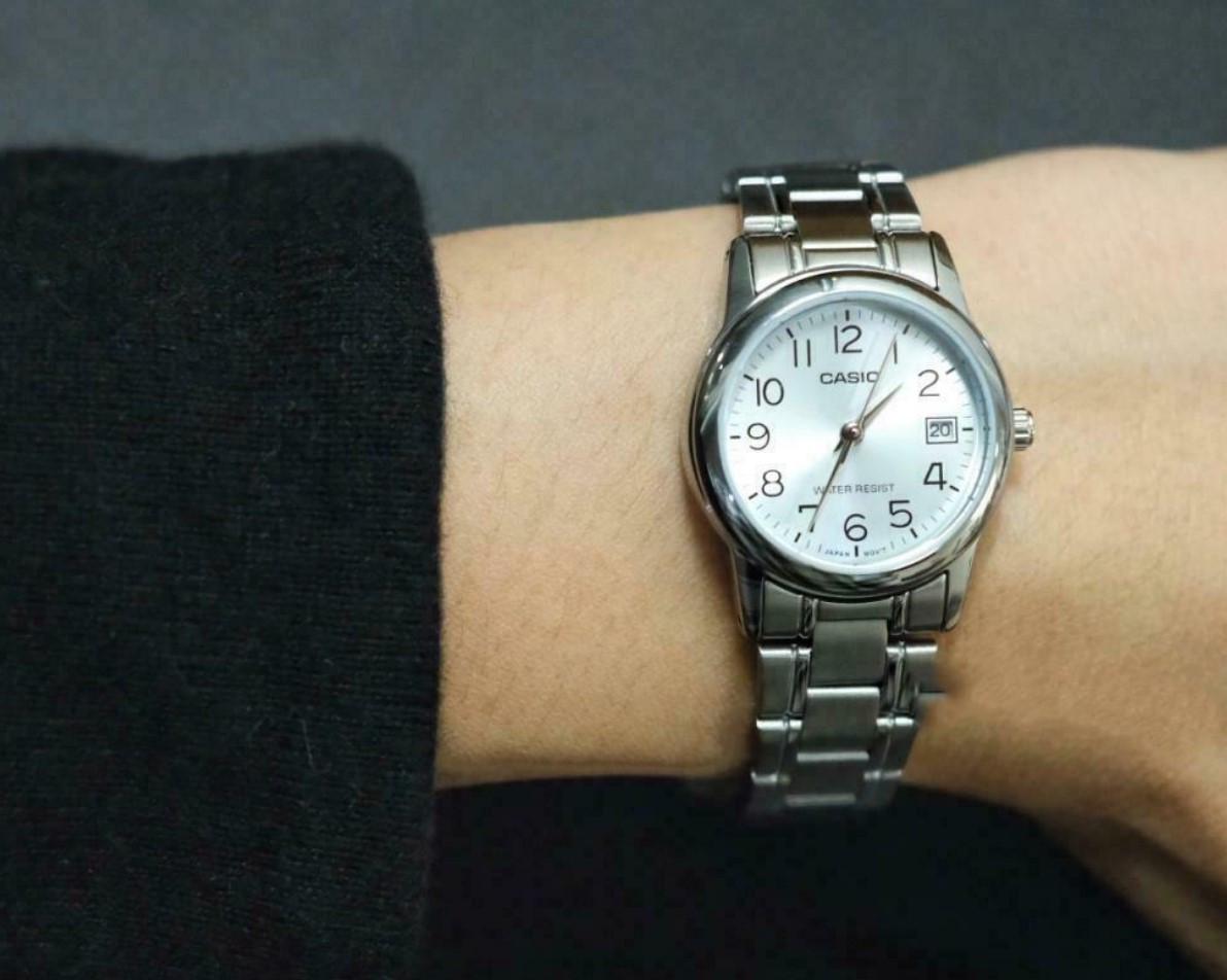 Наручний годинник жіночий Casio LTP-V002D-2BUDF d 25 мм Срібний/Блакитний (2458901374) - фото 7 Наручний годинник жіночий Casio LTP-V002D-2BUDF d 25 мм Срібний/Блакитний (2458901374) - фото 7