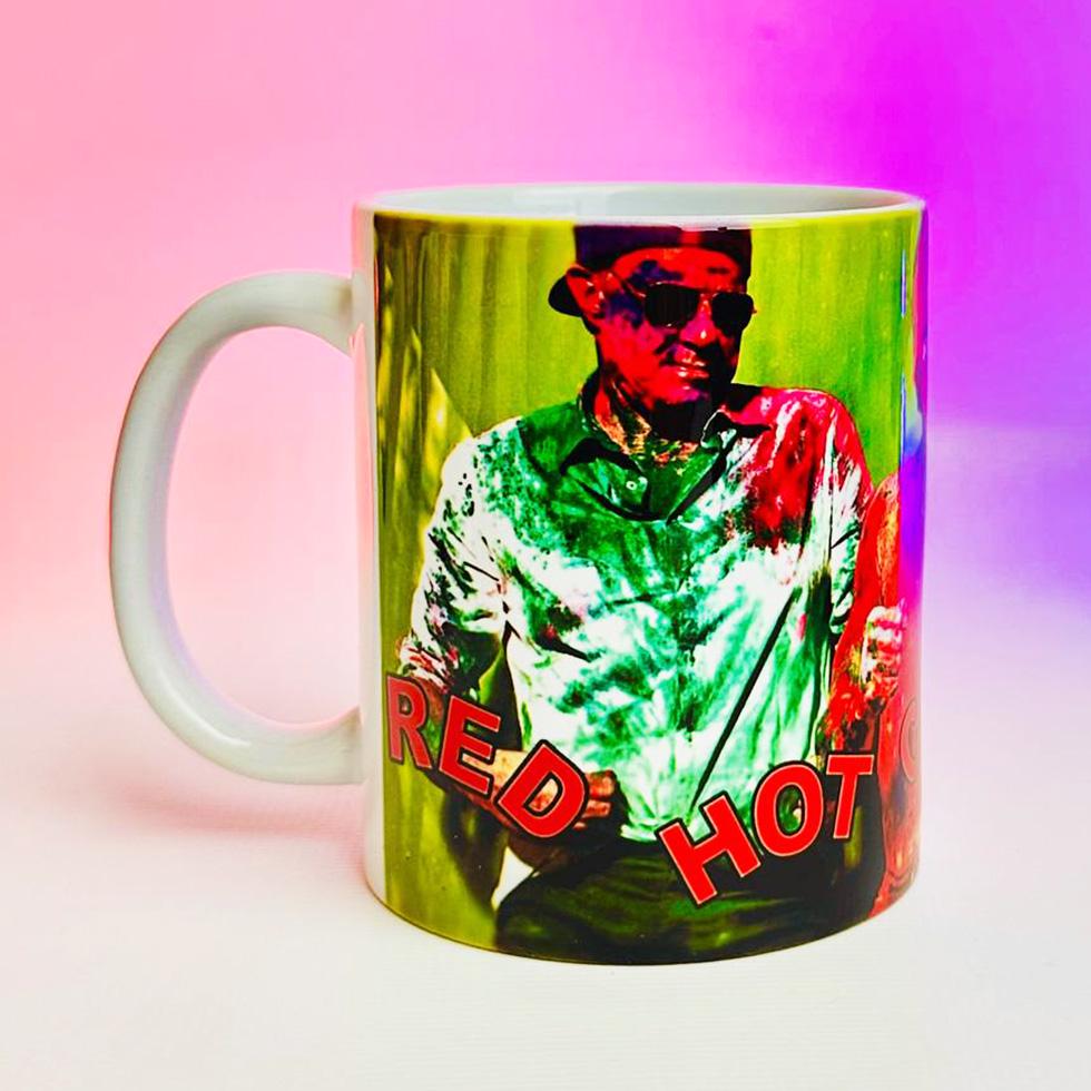 Кружка Red Hot Chili Peppers 330 мл (00000001486) Кружка Red Hot Chili Peppers 330 мл (00000001486)