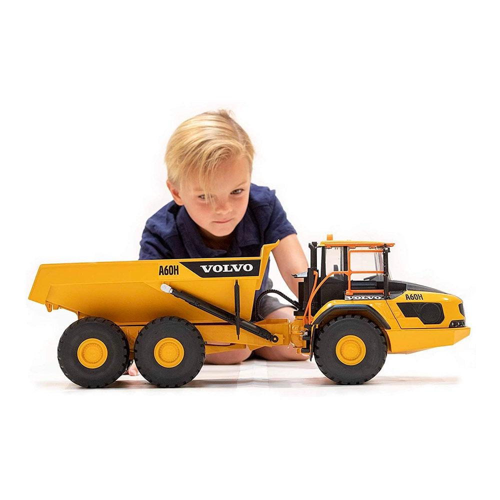 Модель Bruder Самосвал Volvo A60H 1:16 (02455) Модель Bruder Самосвал Volvo A60H 1:16 (02455)